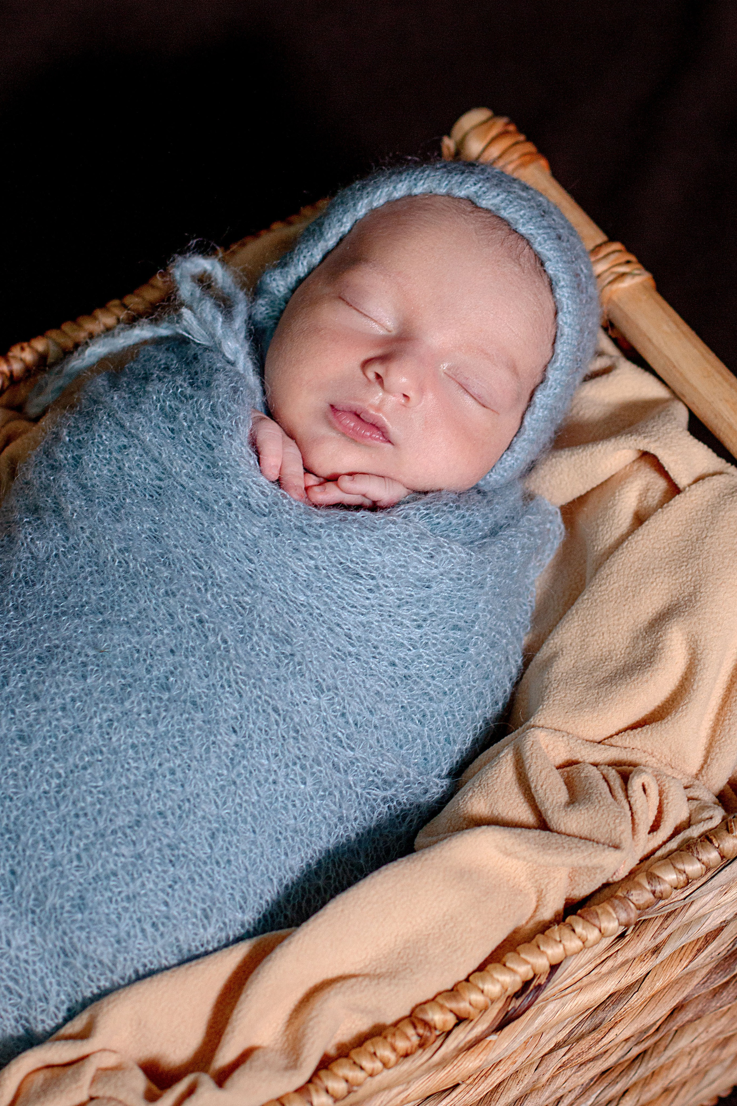 Newborn классическая. Детский и семейный фотограф в г. Бельцы