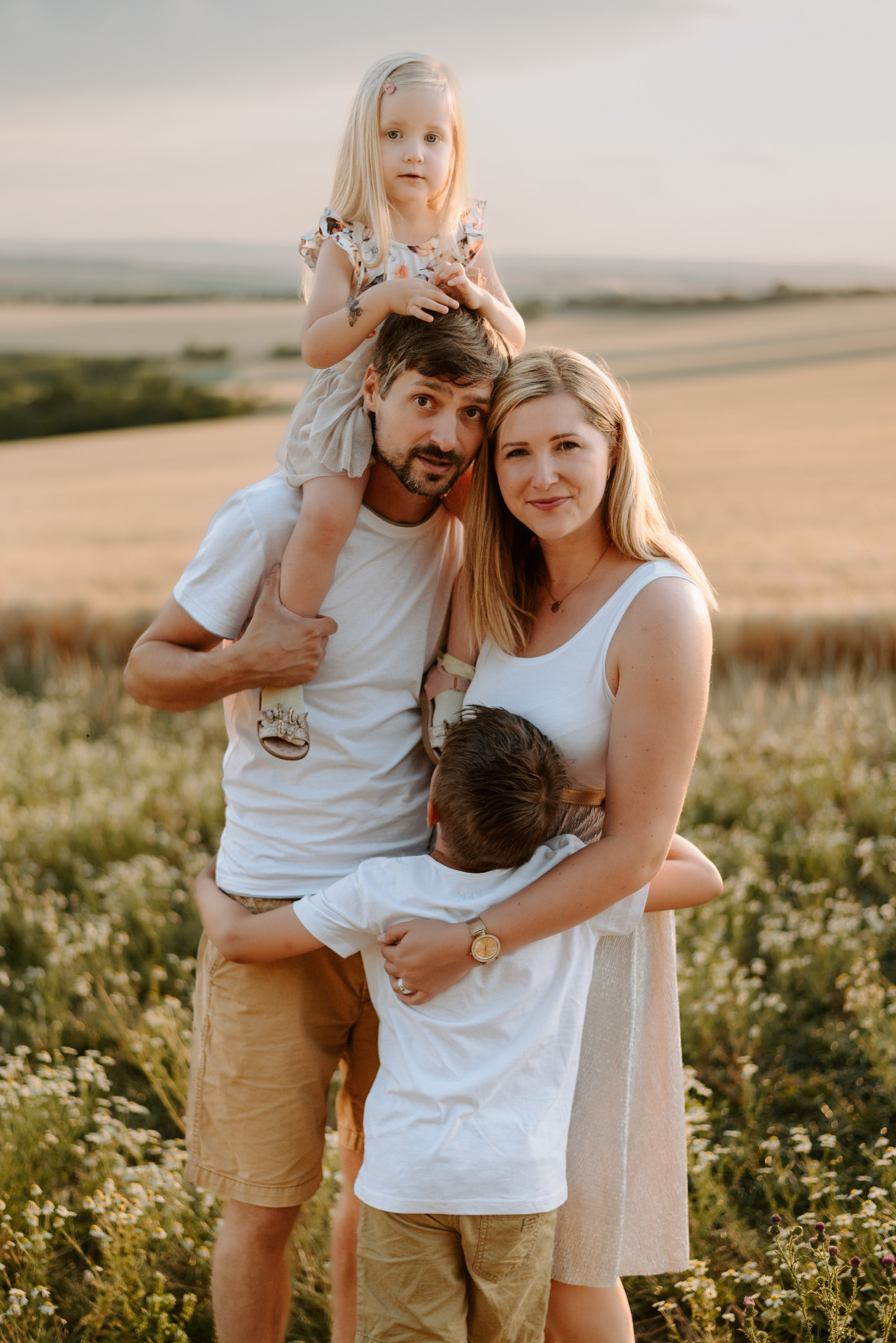 Lucka and family. Lifestyle, wedding and family photographer