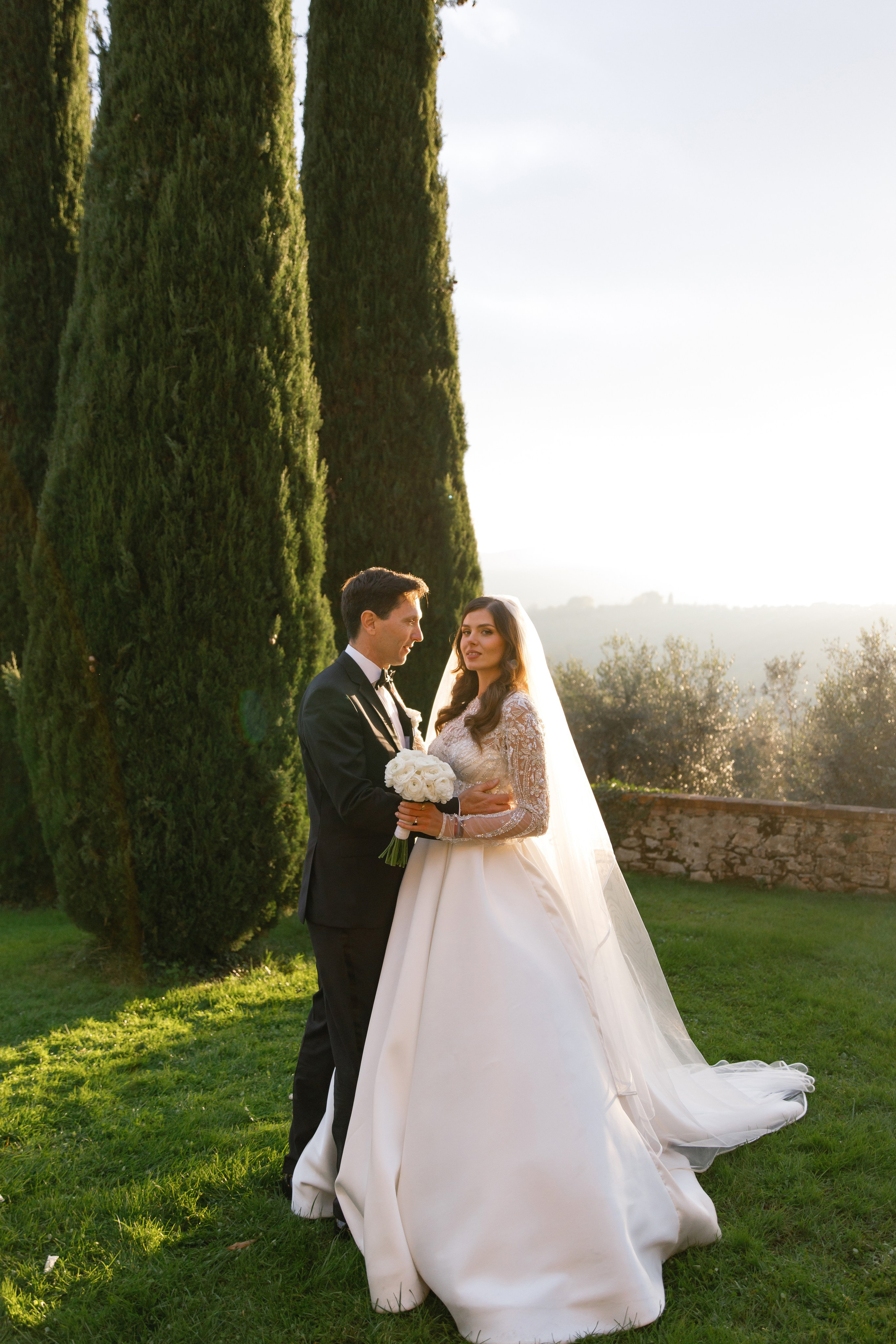 Destination wedding Photographer Italy Tuscany Rome Como Umbria. Wedding Photographer Rome Tuscany Como Sicily Puglia Amalfy Italy- Oksana Savenchuk