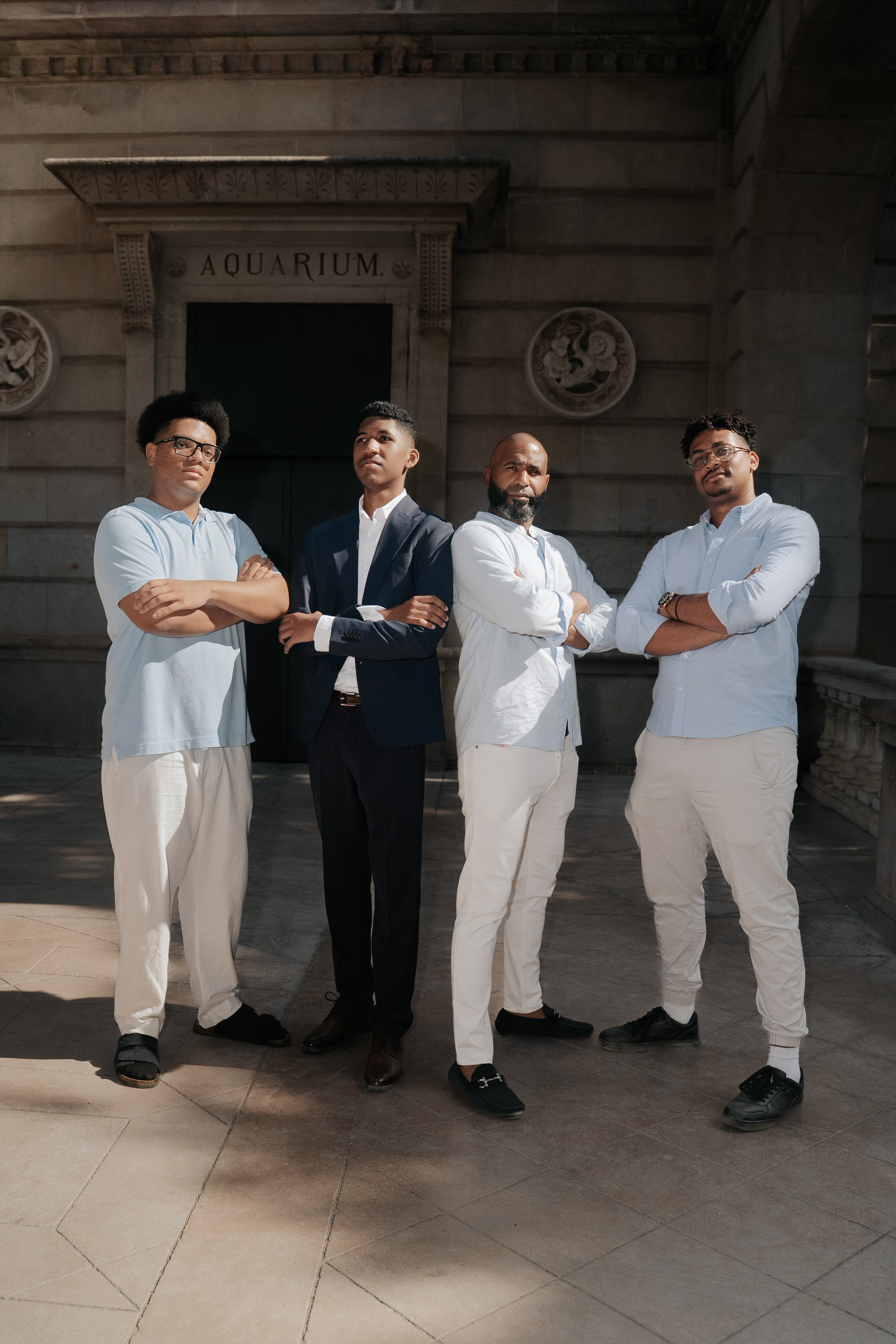 Barcelona Family Photoshoot — Family Photographer in Barcelona. DiaFoto — Wow Photographer in Barcelona | Premium Barcelona Photoshoot Experience