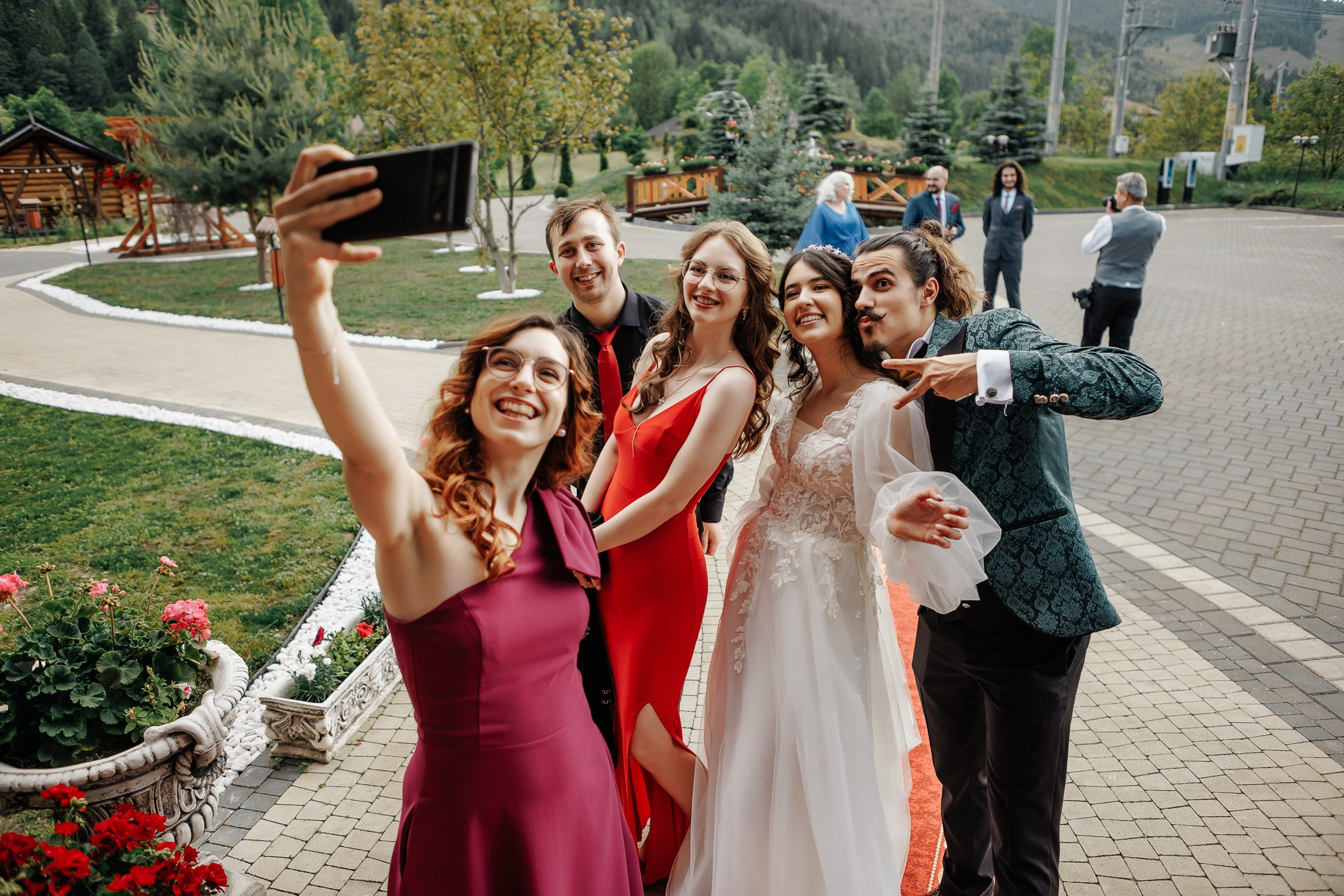 Radu si Diana. Wedding photographer and videographer
