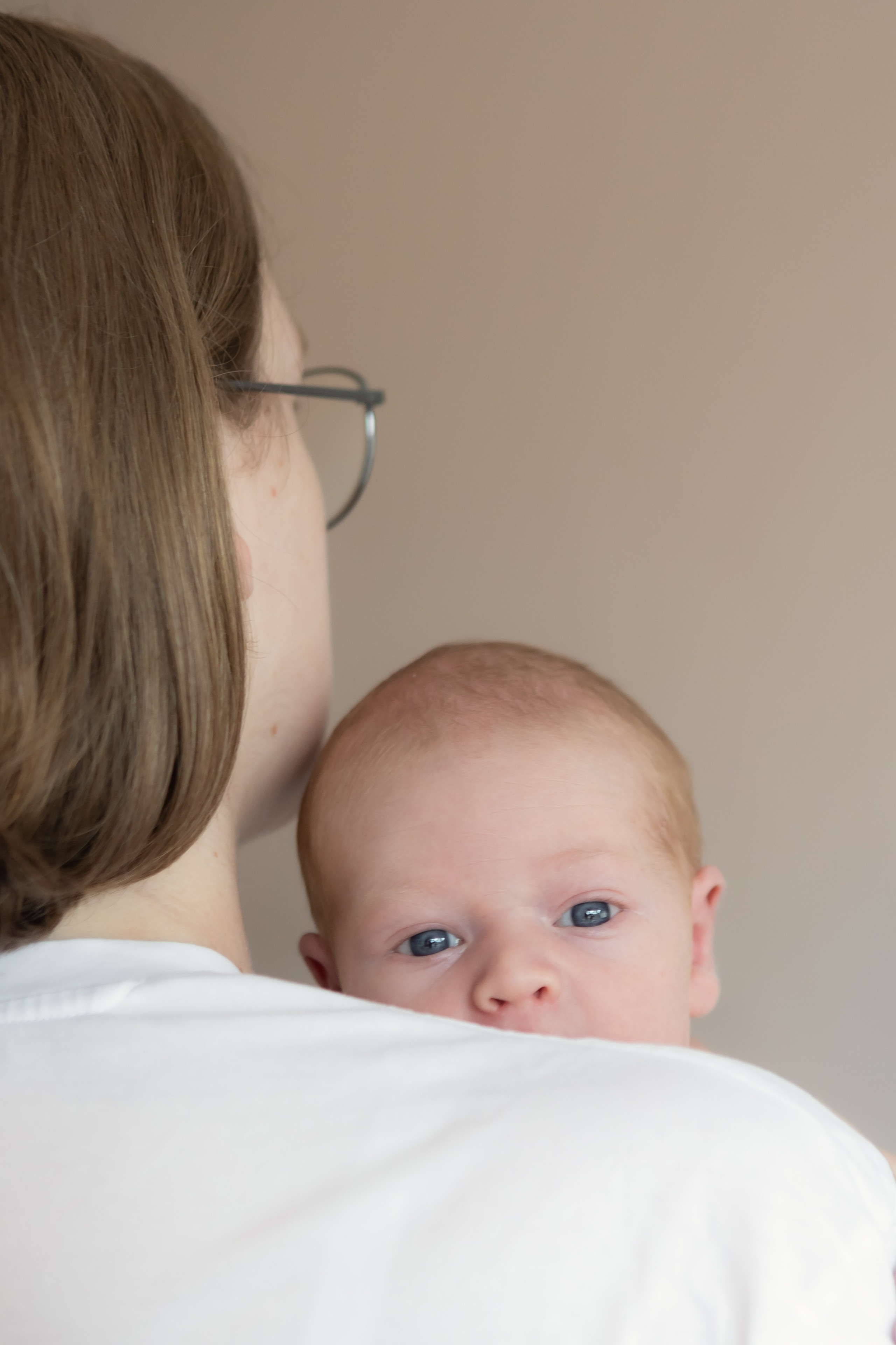 Babyfotoshooting Lindenberg Neugeborenenfotografie Allgäu Neugeborene Fotograf Bayern Babyfotograf Lindenberg Newborn Fotoshooting Allgäu Babyfotos Zuhause Lindenberg Neugeborene Fotoshooting Studio Bayern