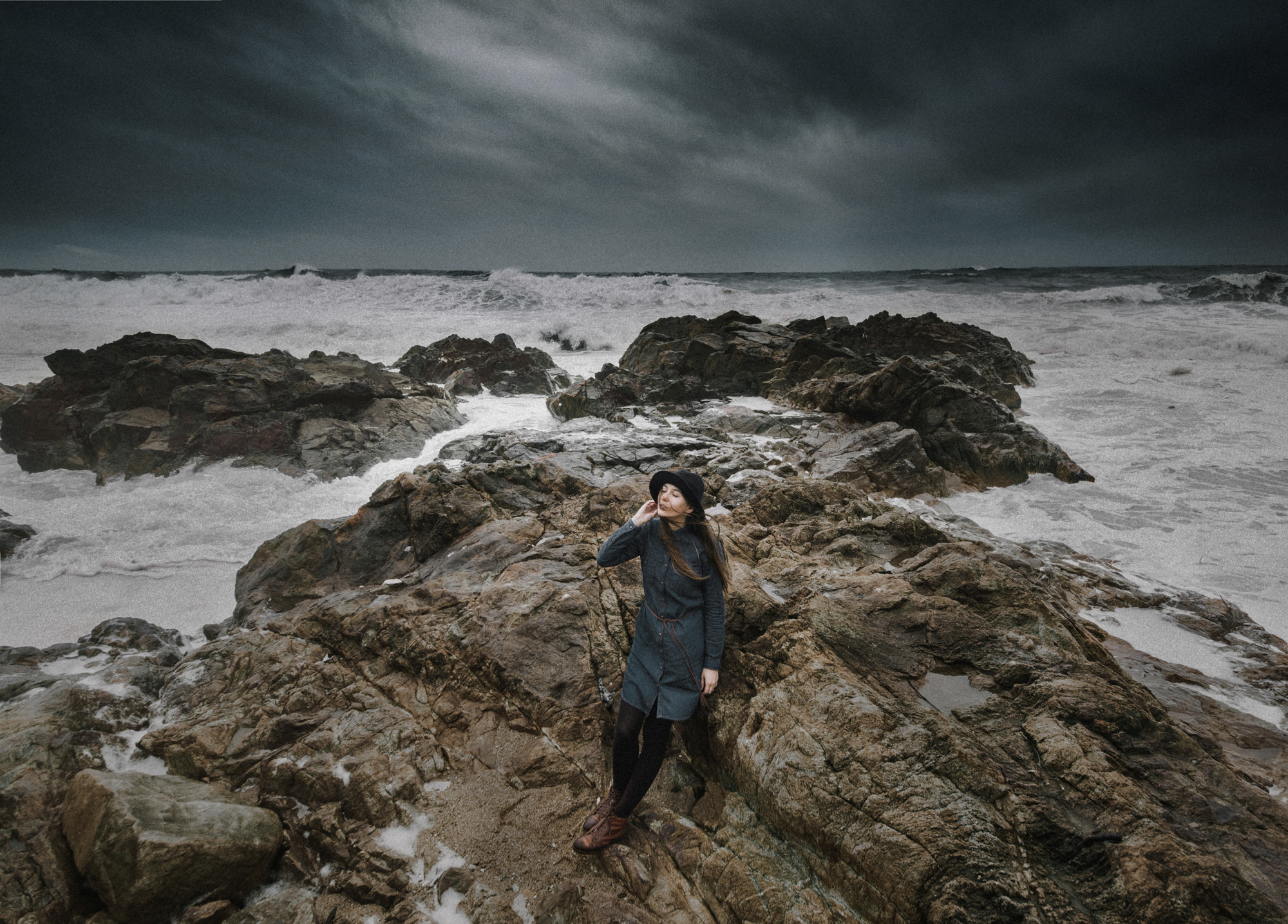 Portrait, fashion and art photography. Wedding and portrait photographer in Poland Vitali Frozen