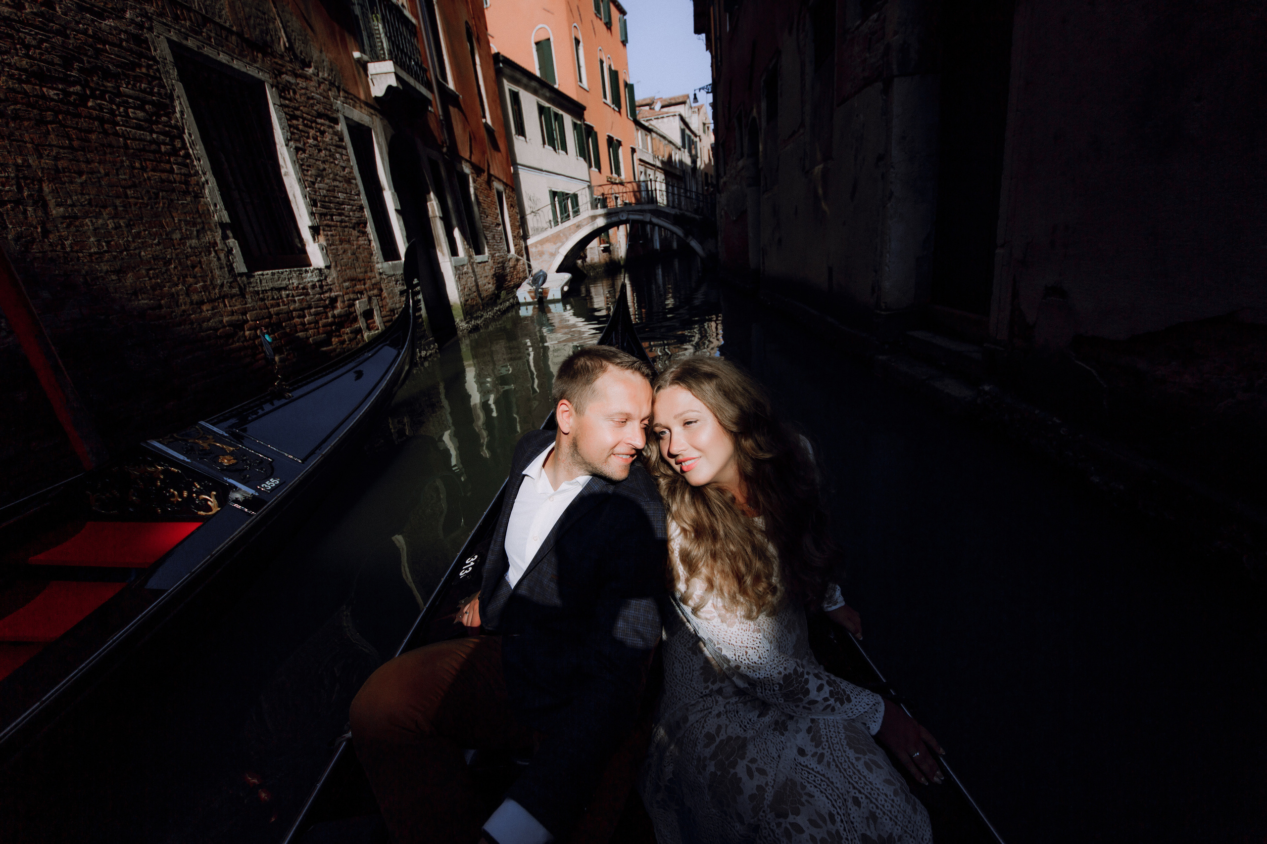 A&L elopement. Wedding and portrait photographer in Poland Vitali Frozen