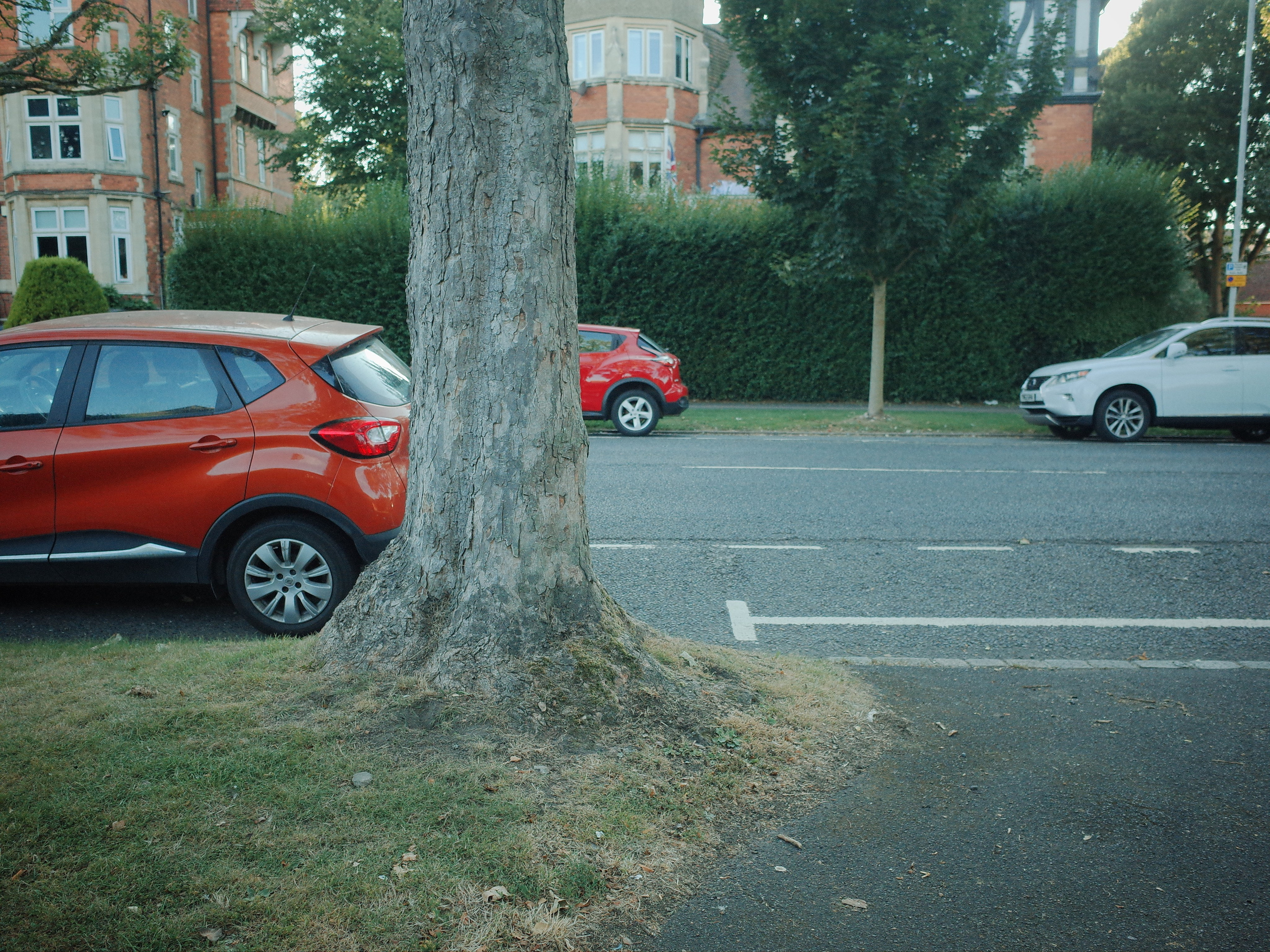 Angry walk of not belonging. Victoria Dini. Art photography in London / Folkestone, UK