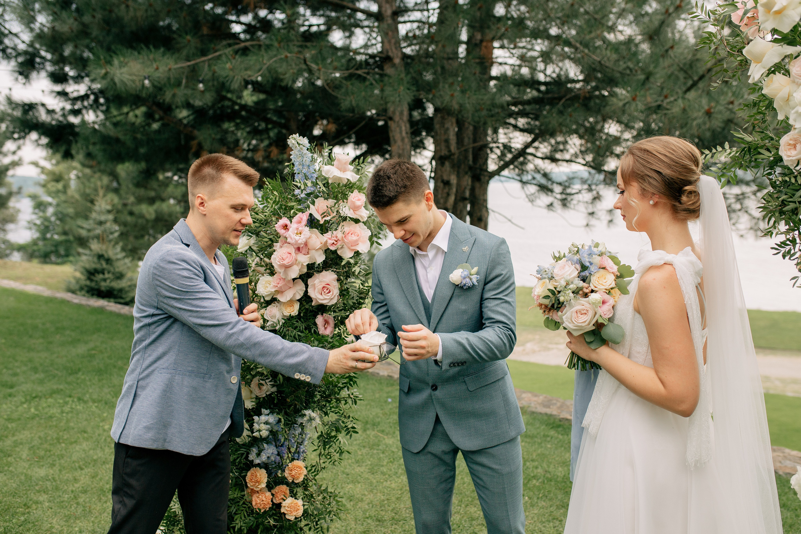 Reportage Wedding. Wedding photographer and videographer Europe