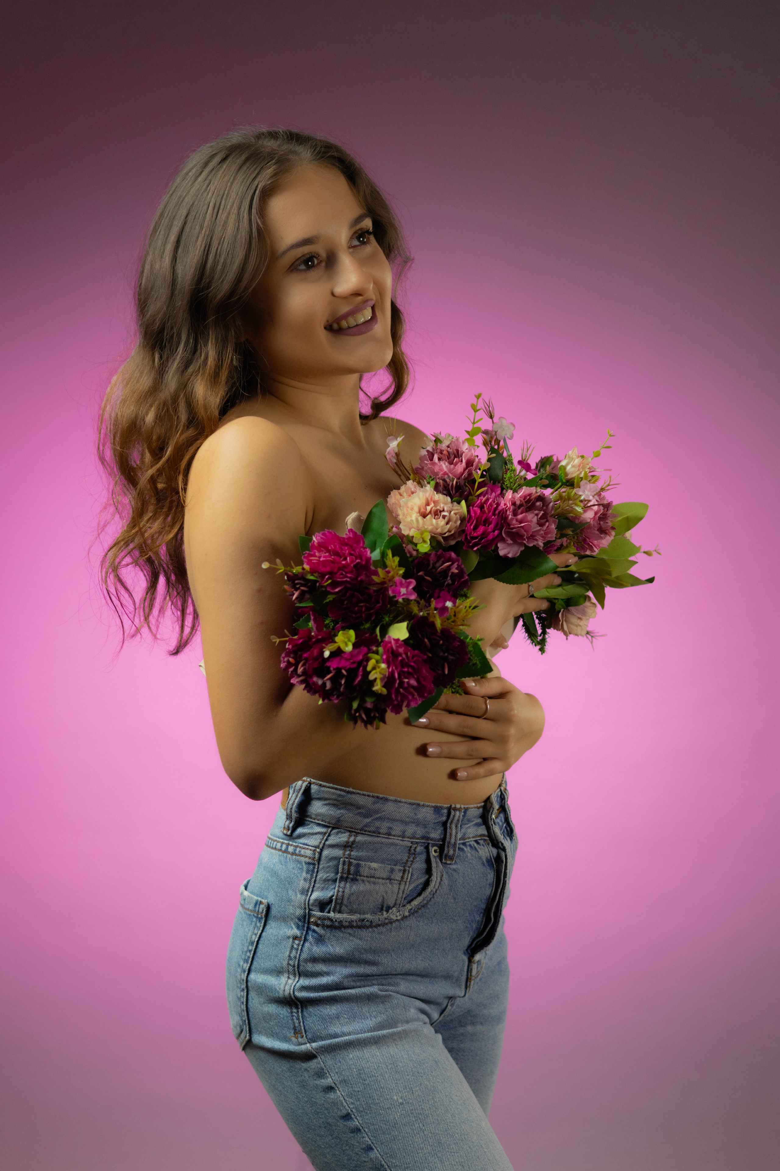 Alexandra. Fotograf si videograf — evenimente si studio