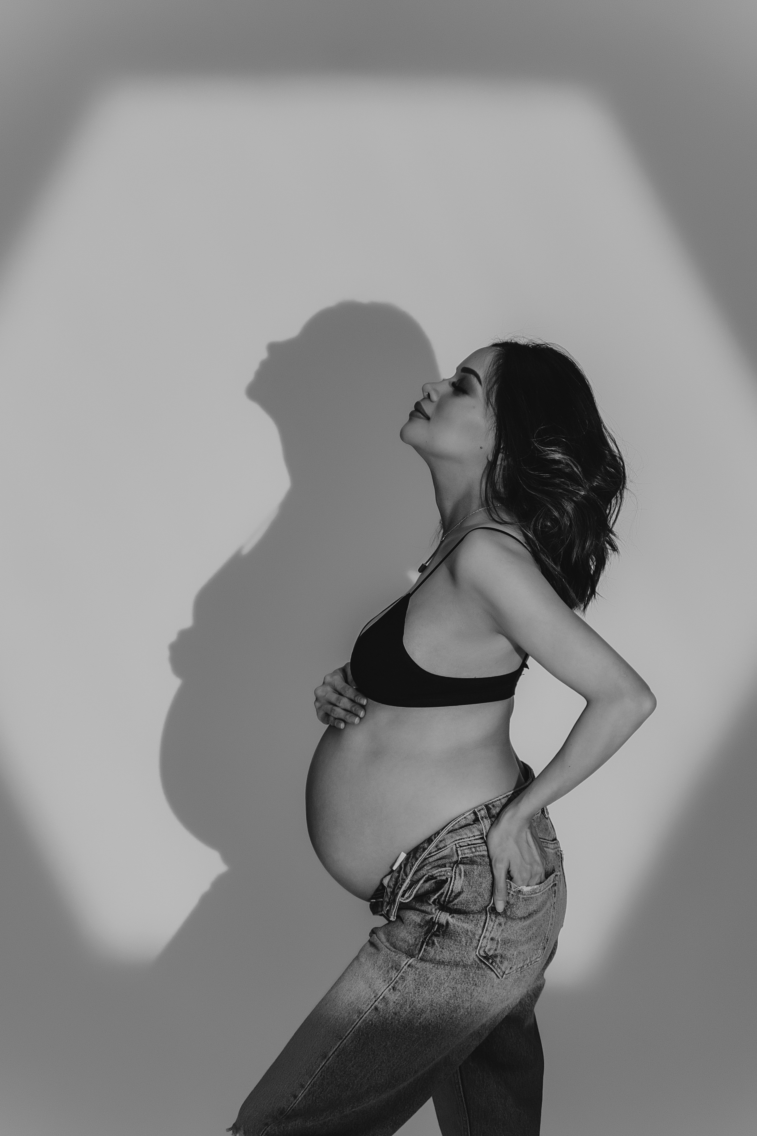 STUDIO: Anne. Maternity/Love story/Wedding photographer