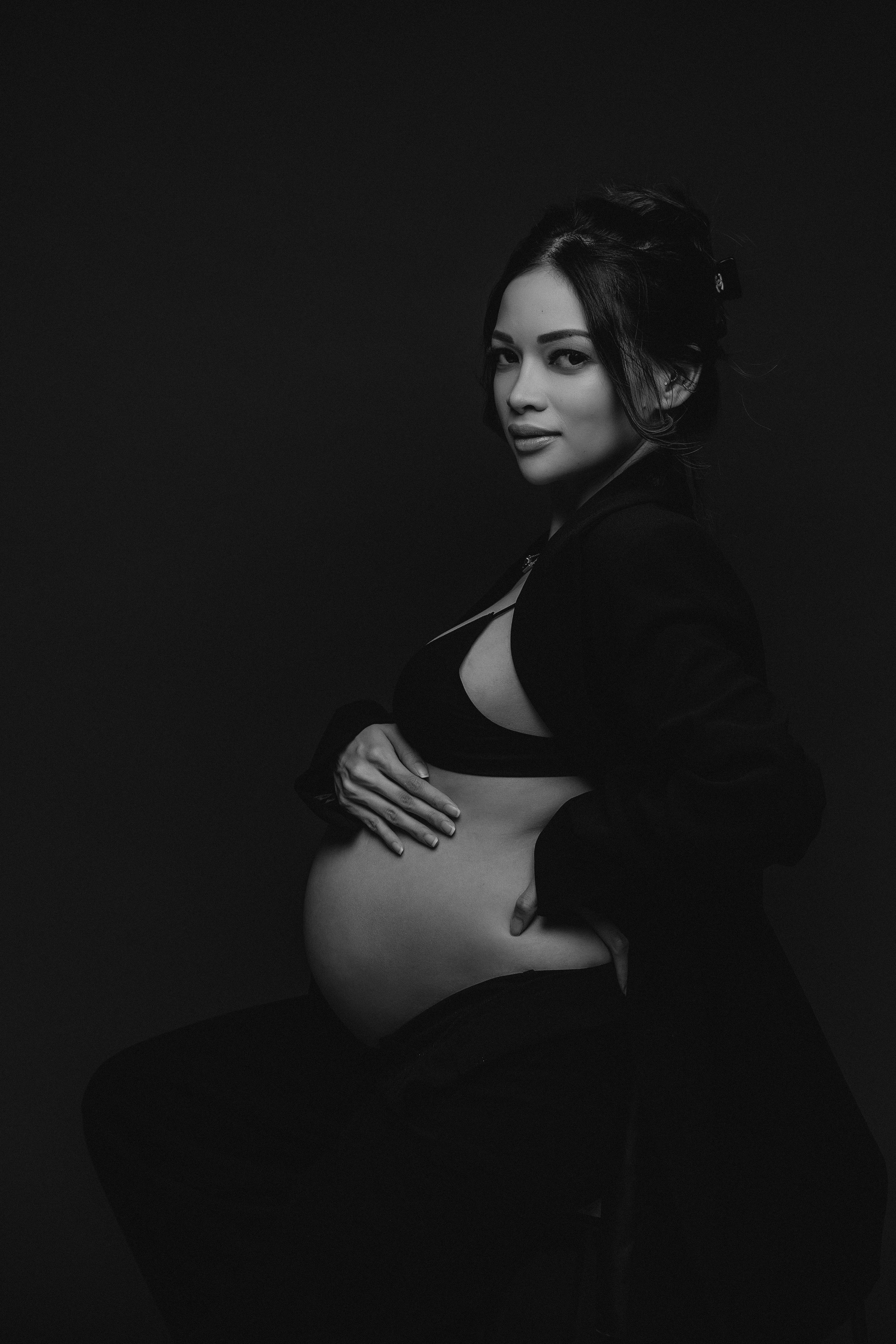 STUDIO: Anne. Maternity/Love story/Wedding photographer