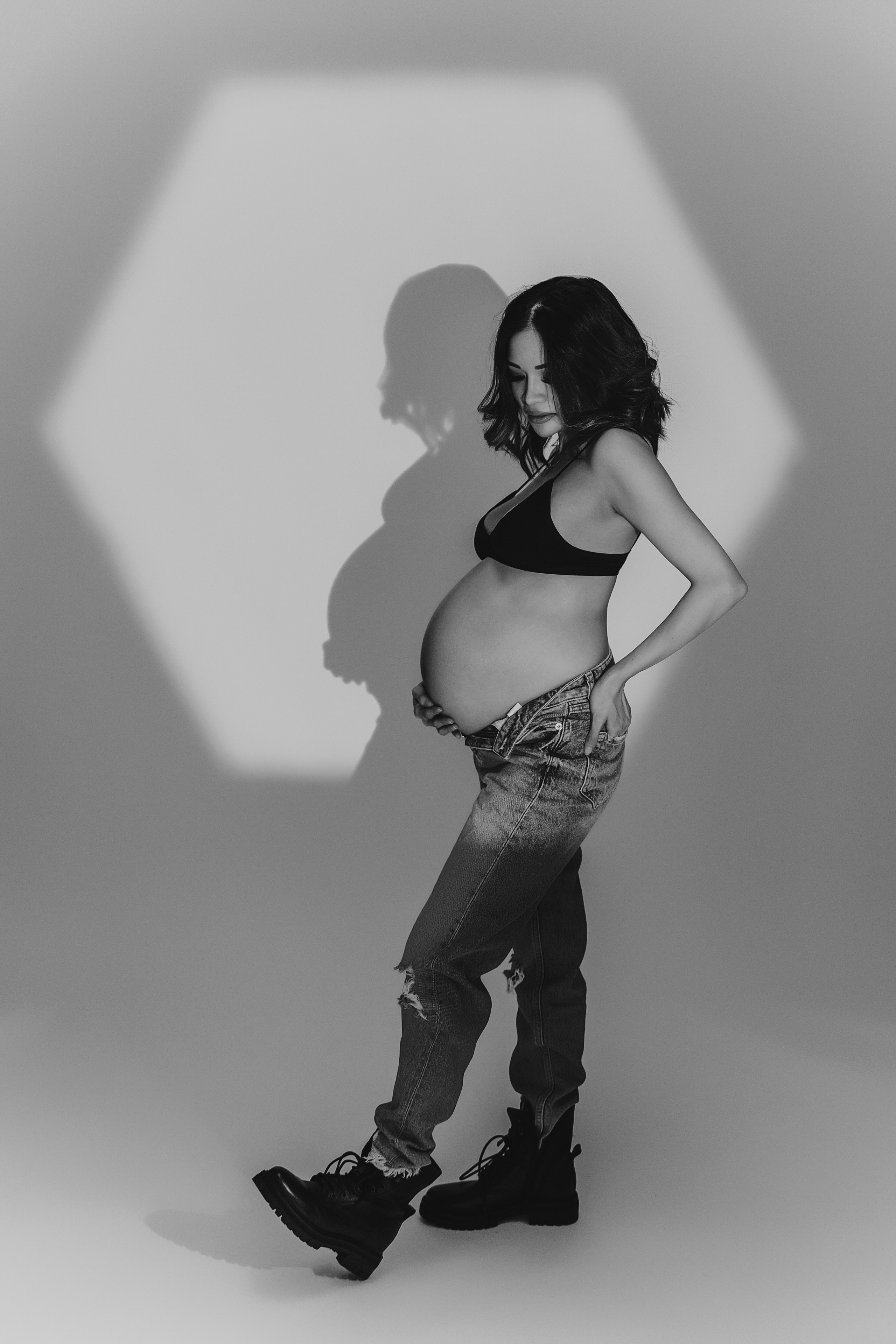 STUDIO: Anne. Maternity/Love story/Wedding photographer