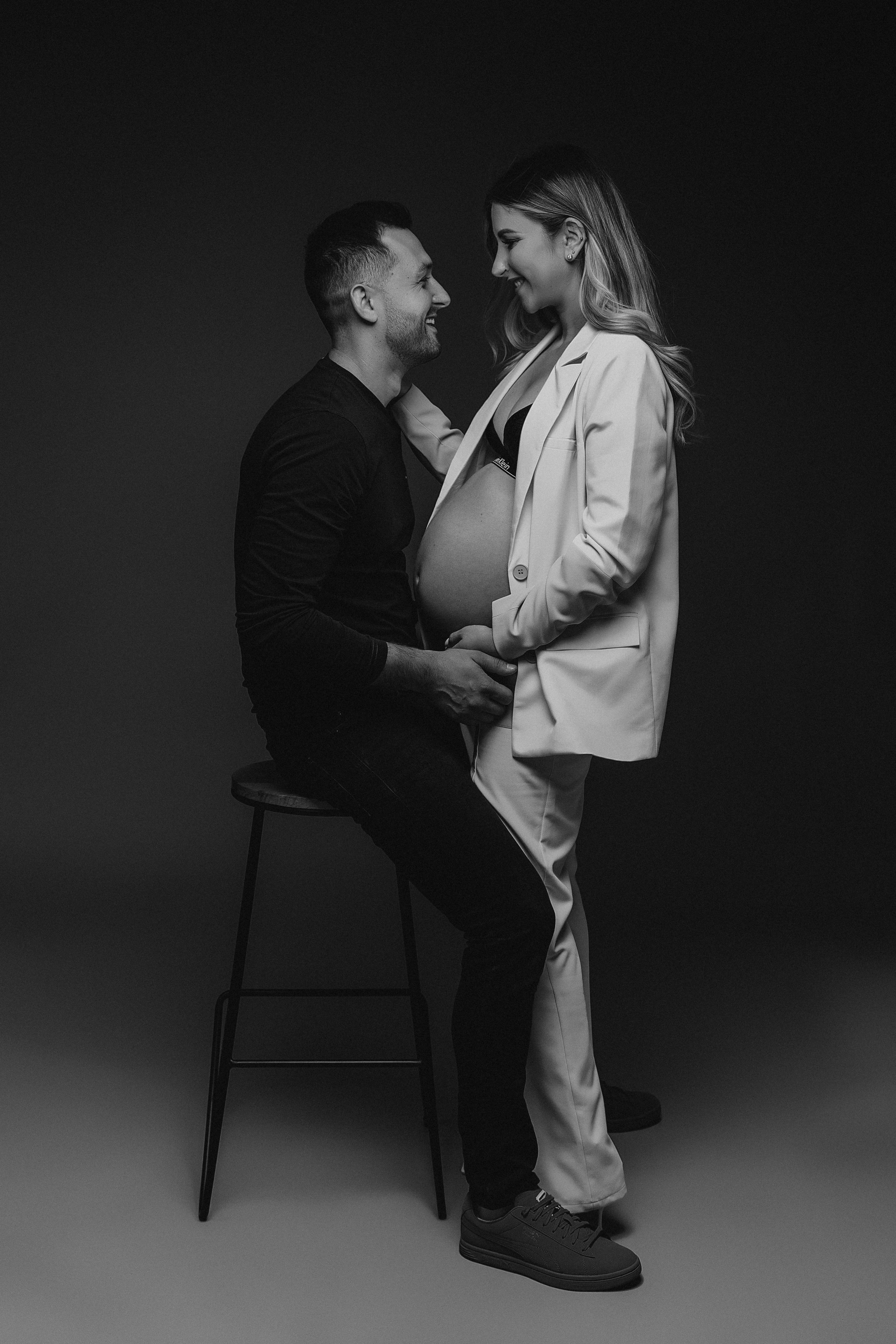STUDIO: Violeta. Maternity/Love story/Wedding photographer