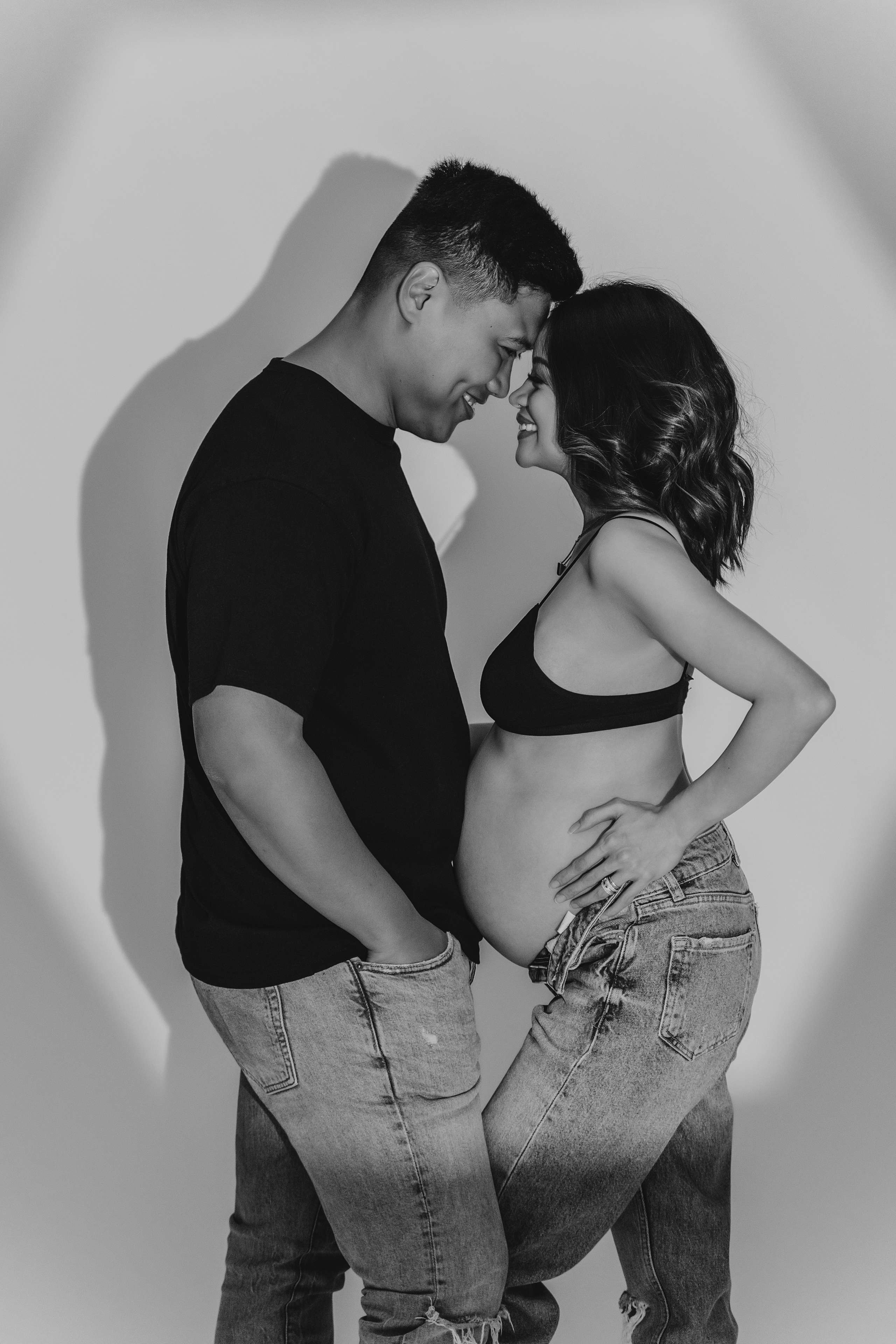 STUDIO: Anne. Maternity/Love story/Wedding photographer