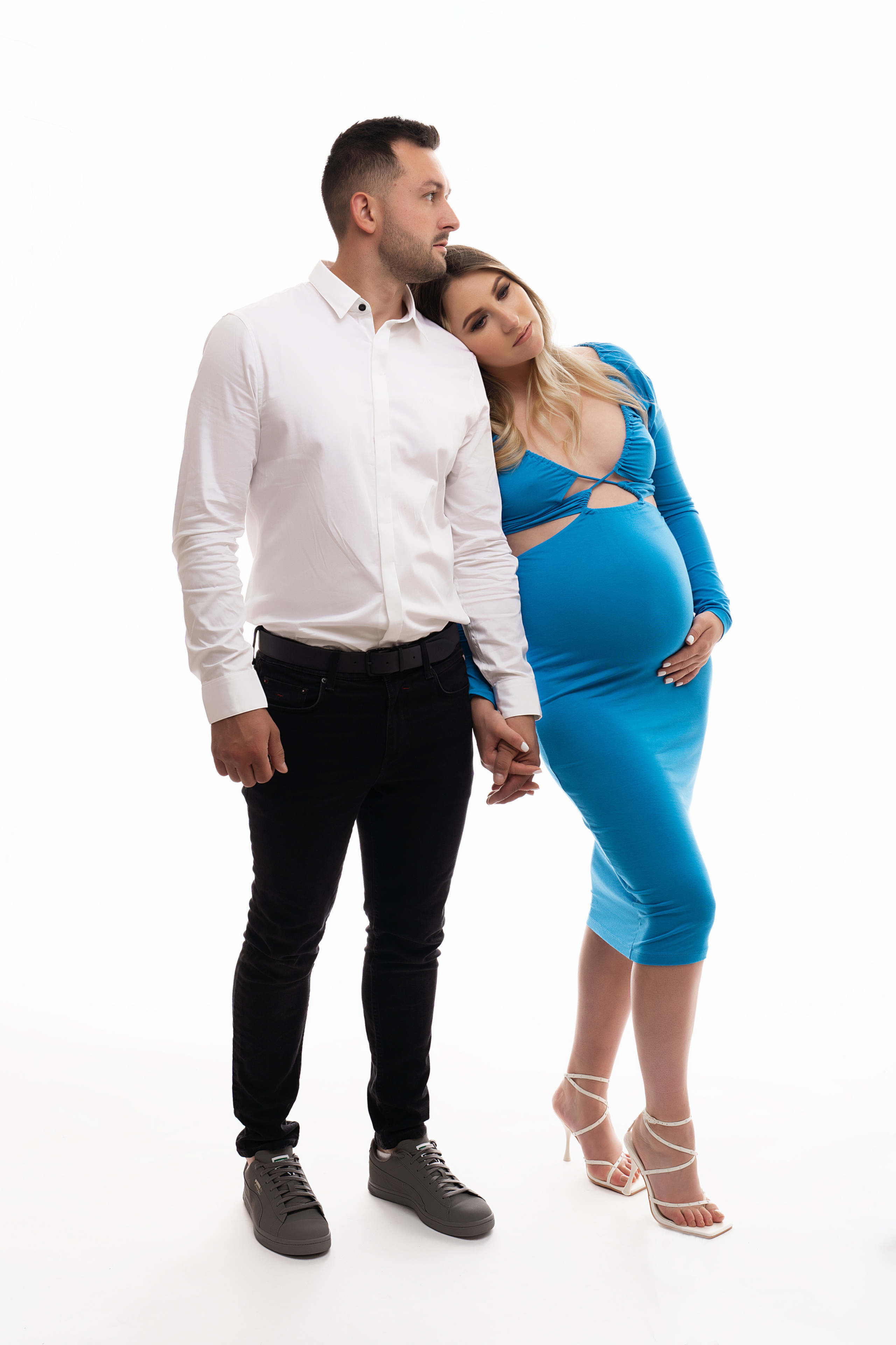 STUDIO: Violeta. Maternity/Love story/Wedding photographer