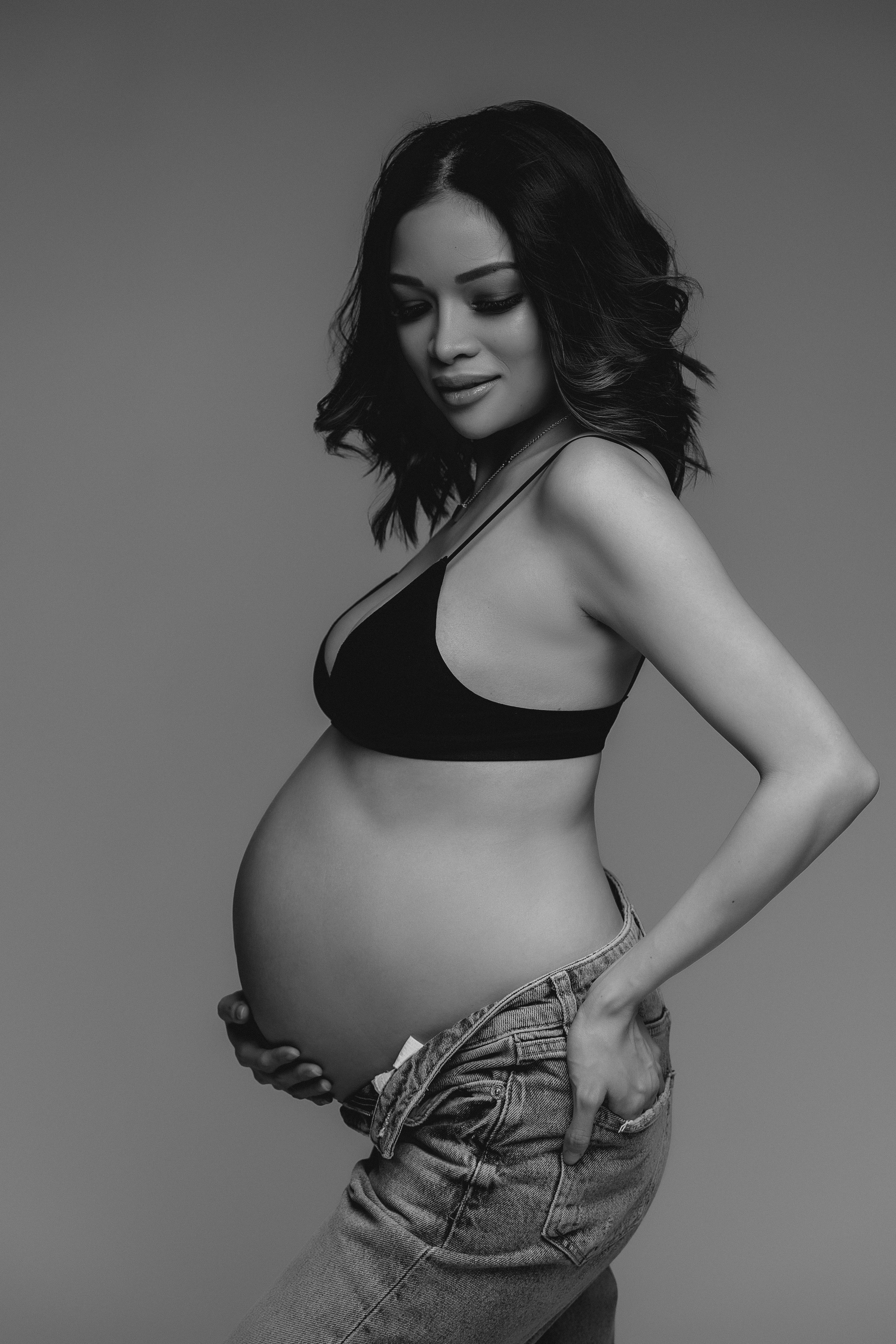 STUDIO: Anne. Maternity/Love story/Wedding photographer