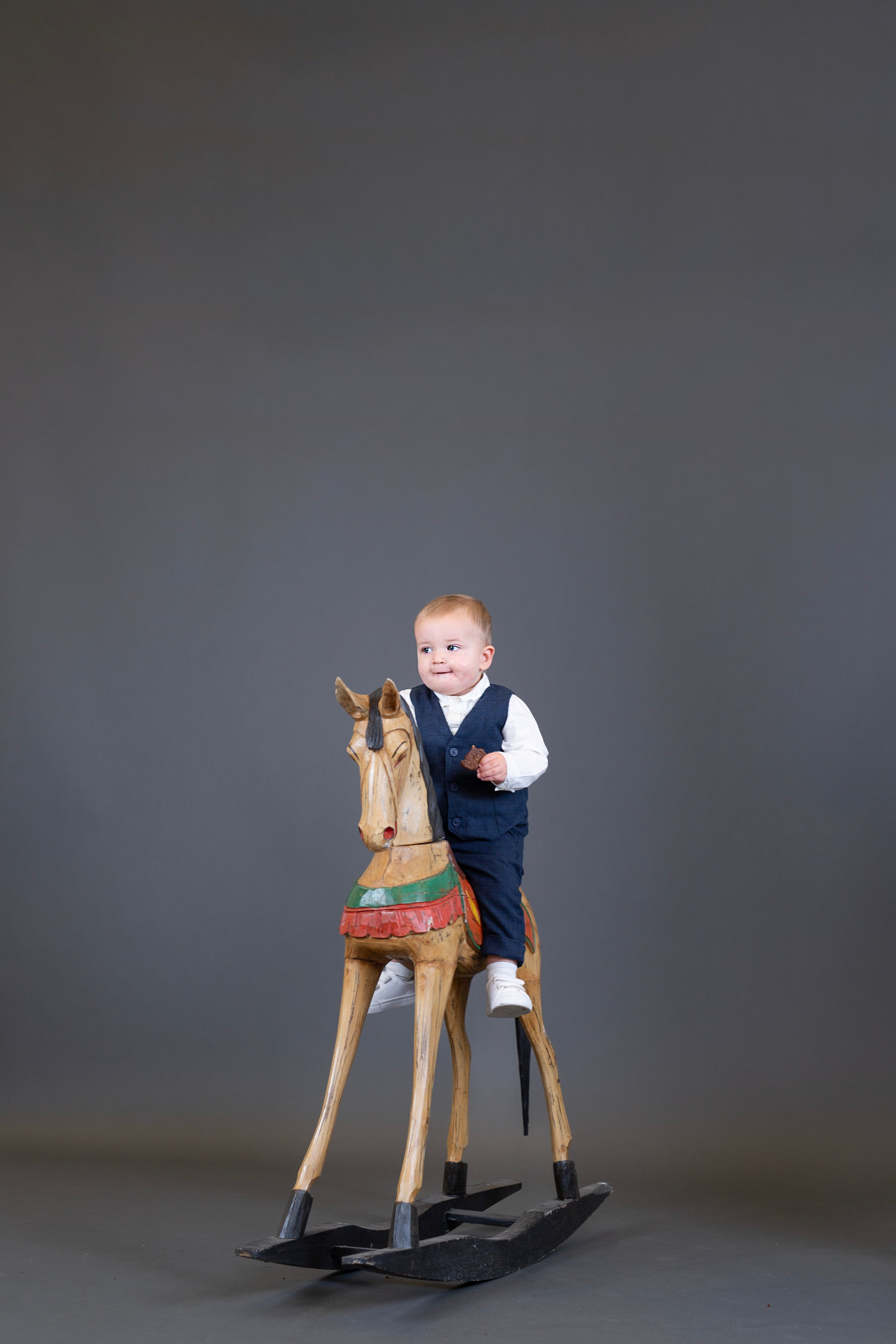 Agata. Family and real state photographer in Haugesund Dina Vikra