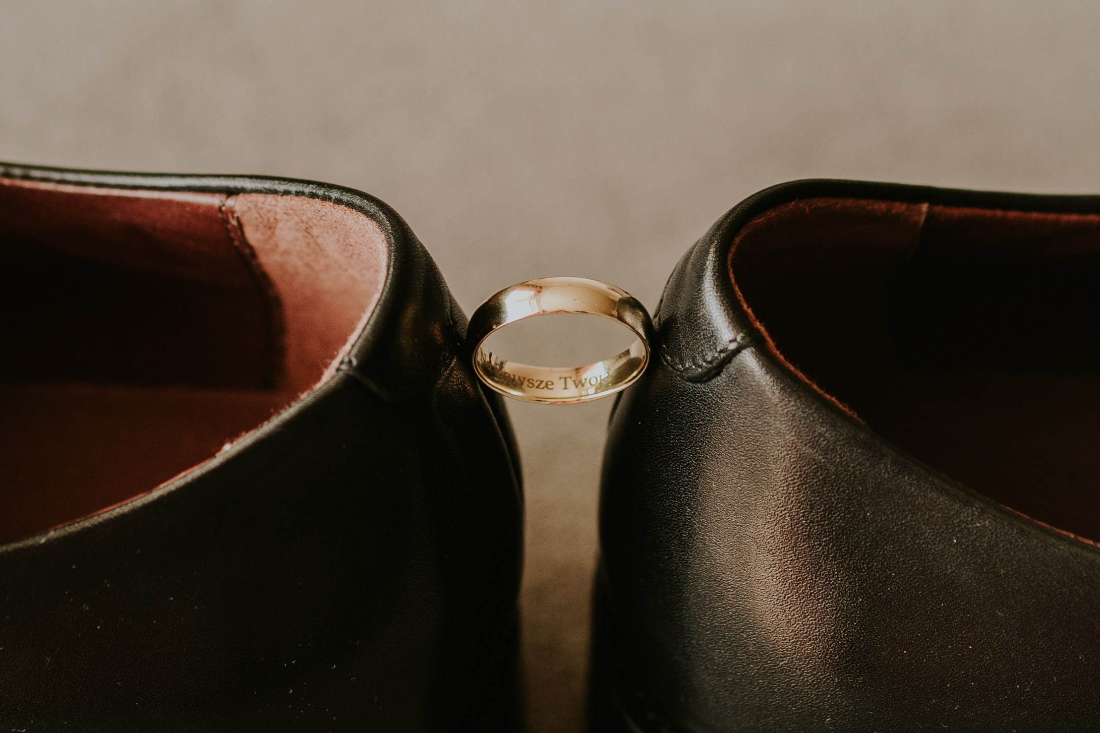 Sala Koralowa w Jaworzu: Opowieść o ślubie Nikoli i Kacpra. Karkowskafoto - fotografia miłości