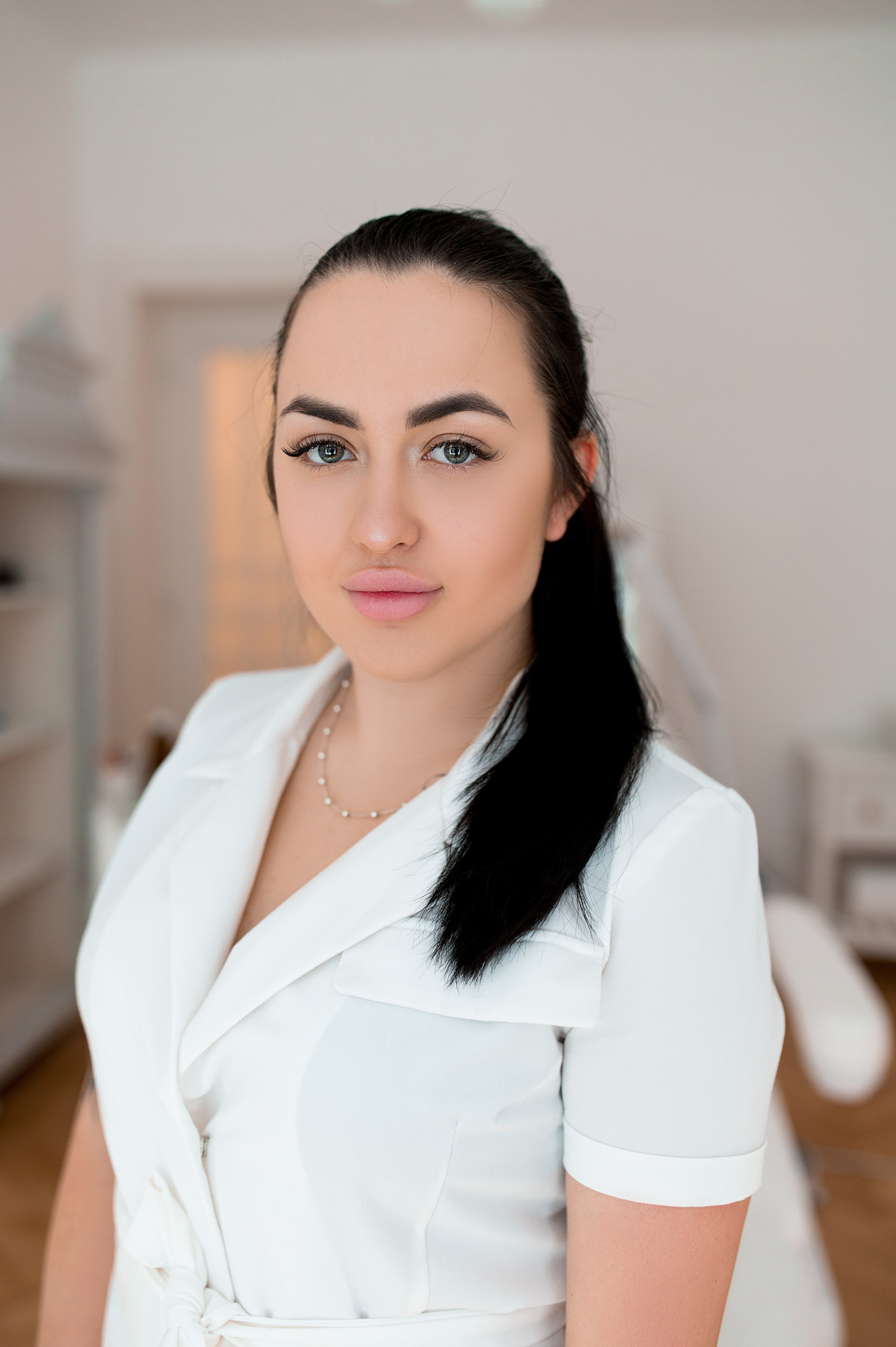 Saint Monica beauty studio in Prague. ANNA-MARIA PHOTO CONTENT CREATOR — фотограф, естет, художник і візуальний експерт Instagram у Празі