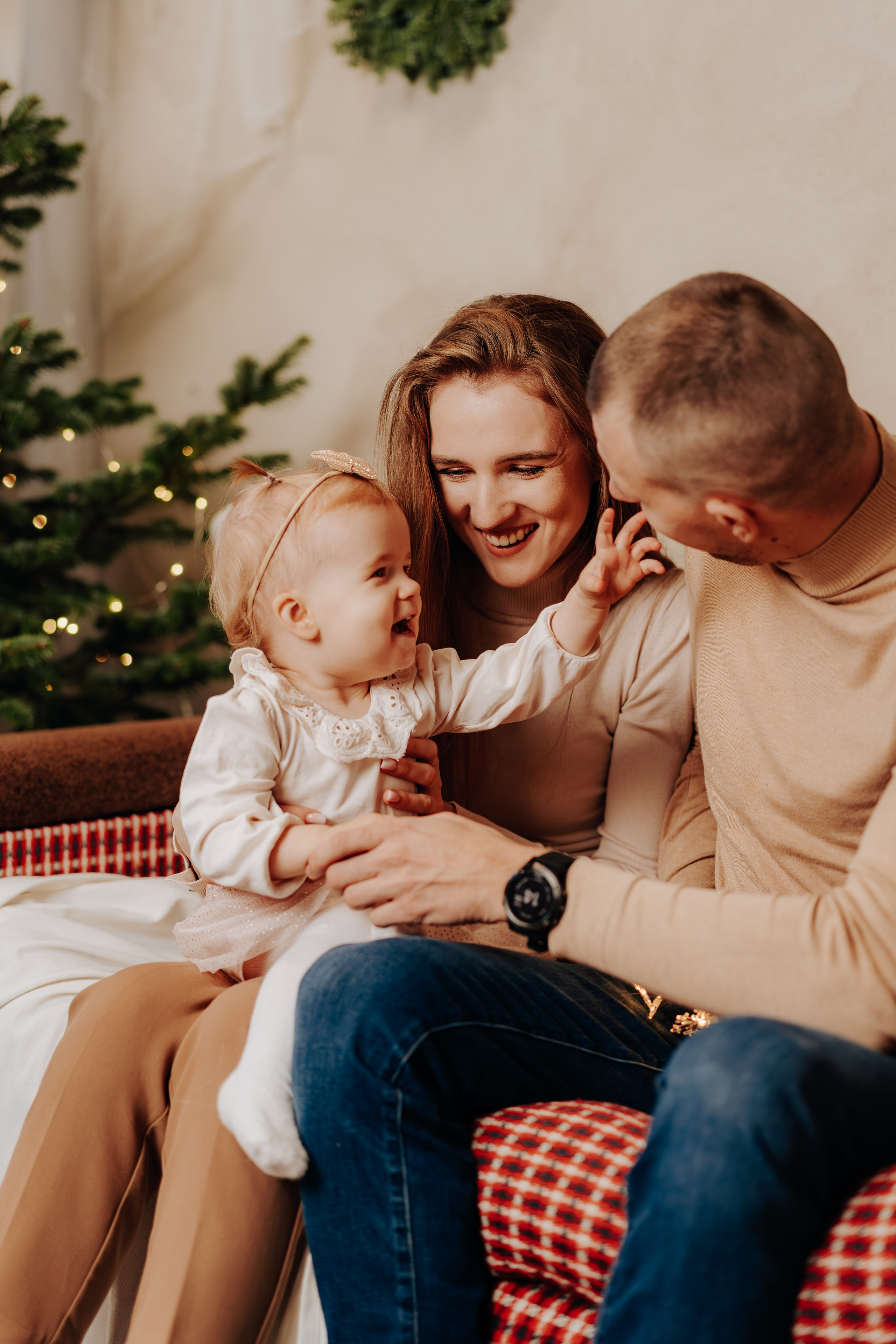 Minimalistyczne sesje świąteczne. Fotograf ślubny & lifestyle Gdańsk, Karolina Baczewska