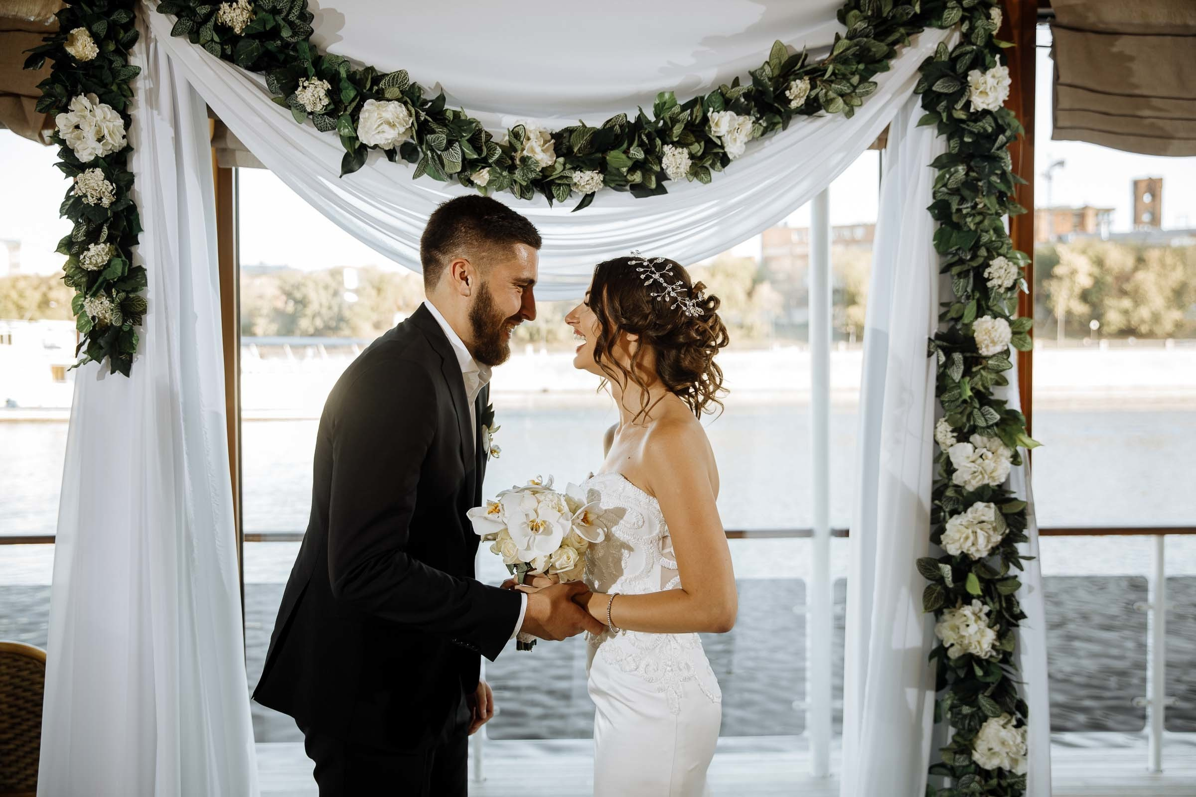 Katya & Maksim's Unforgettable Day | Tanya Bogdan Photography. Tanya Bogdan | Cornwall | Devon | UK Wedding Photographer