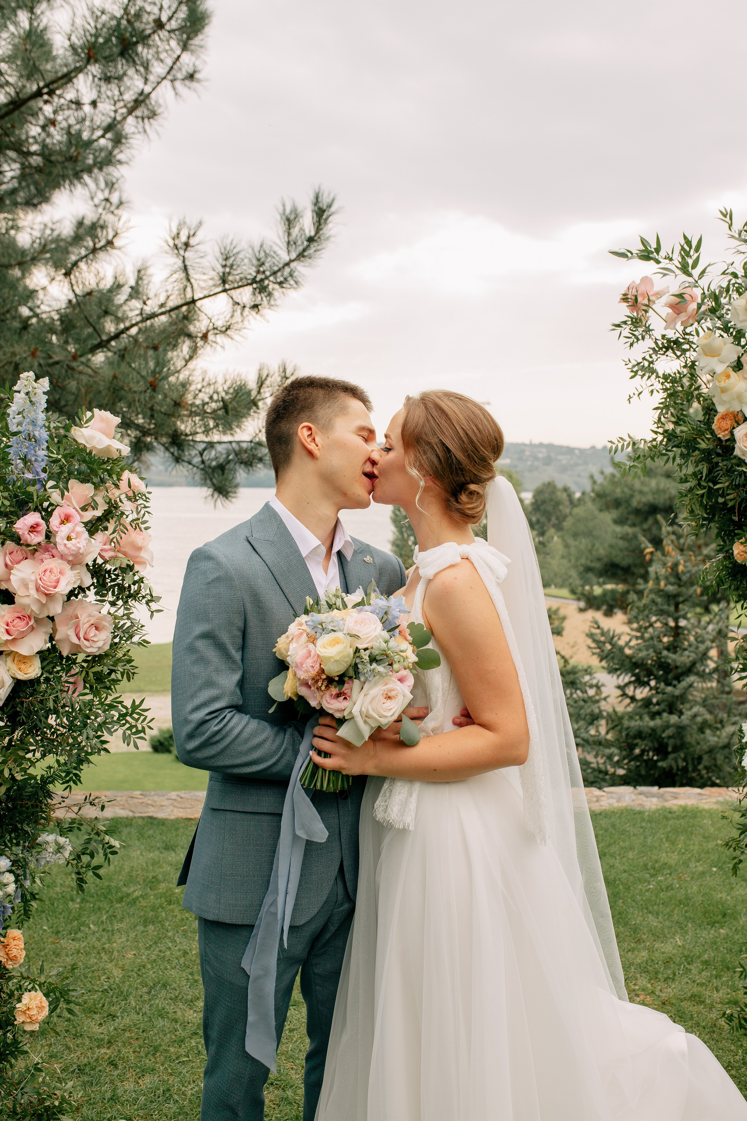 Reportage Wedding. Wedding photographer and videographer Europe