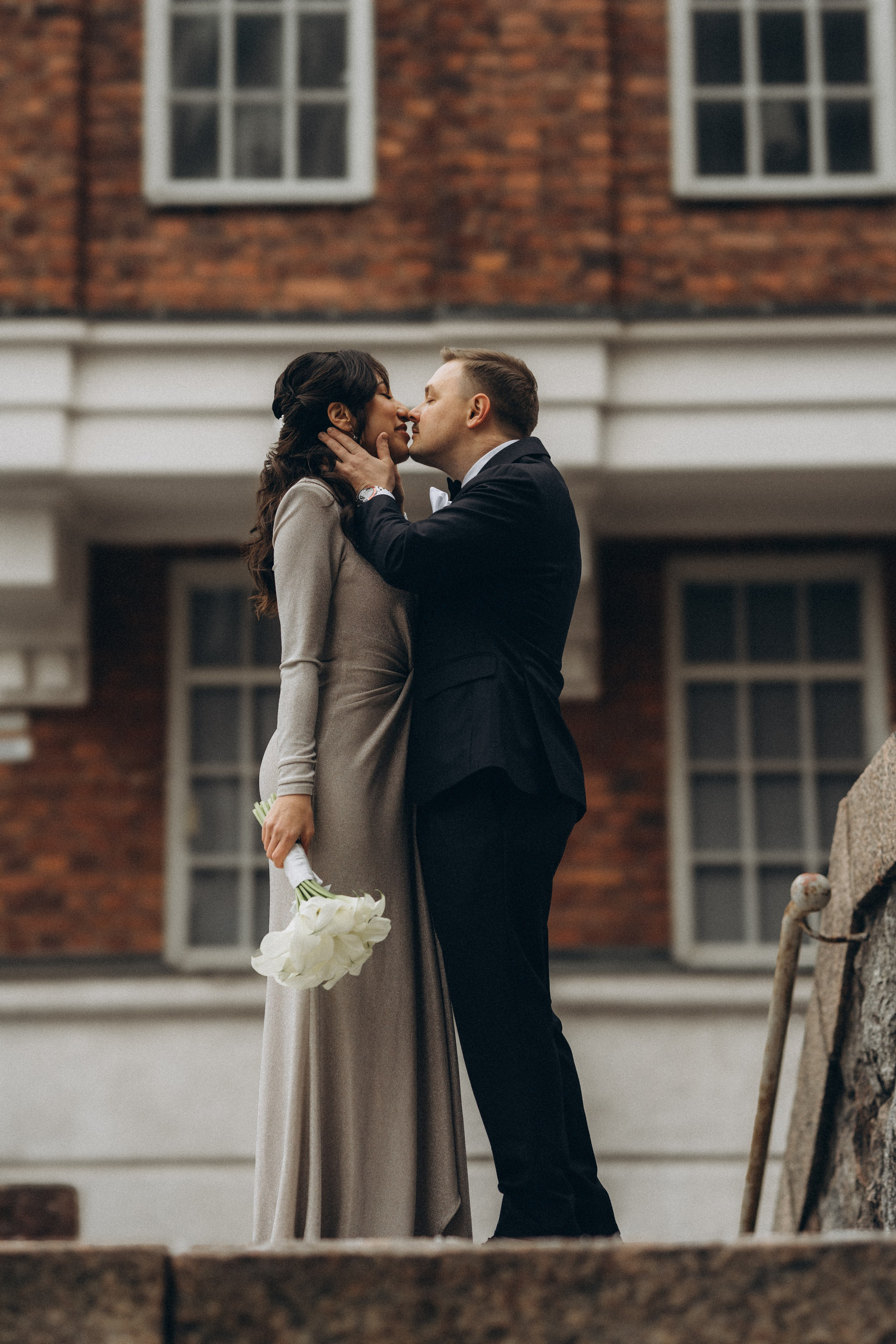 Wedding, city wedding, couple, lovestory, potrait. Wedding and portrait photographer in Helsinki Vickan O
