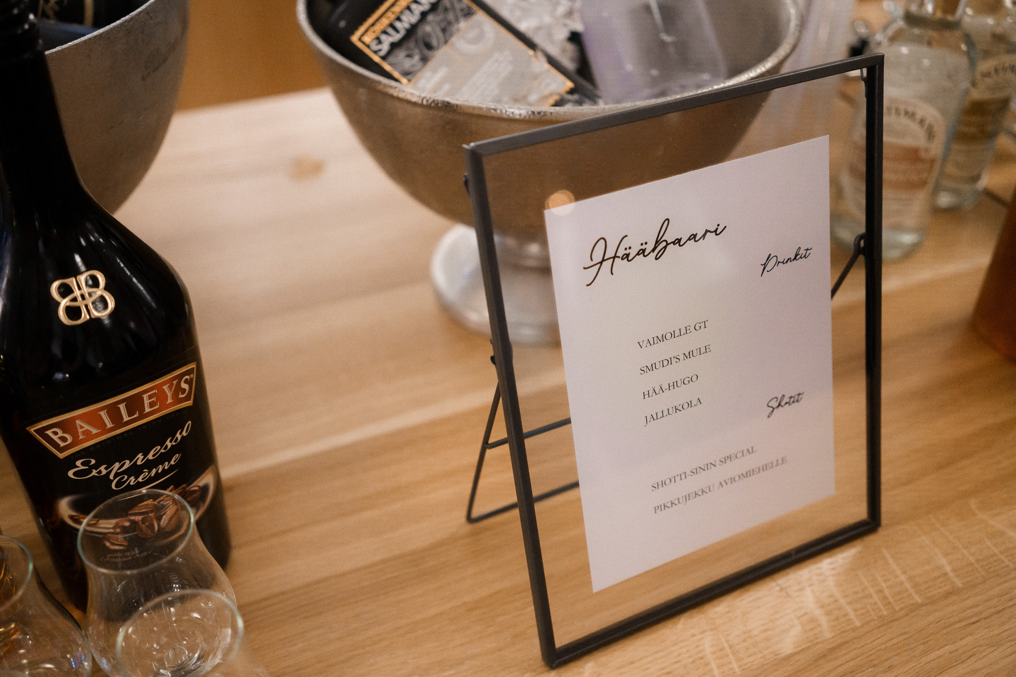 Sini&Otto, Wohls gård, hääkuvaaja Kirkkonummi