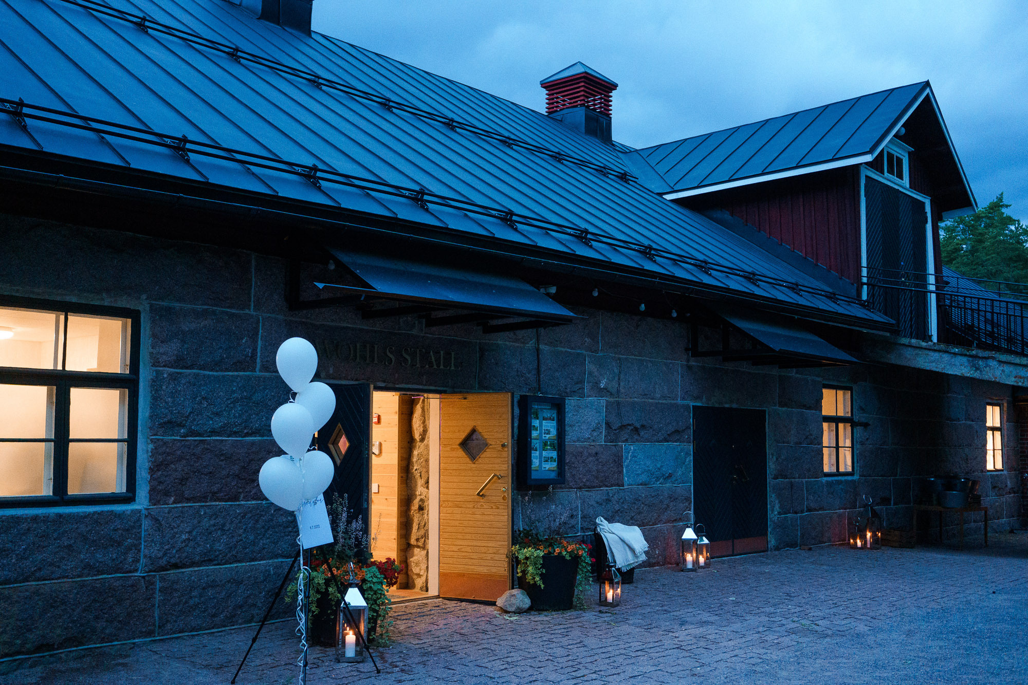 Sini&Otto, Wohls gård, hääkuvaaja Kirkkonummi