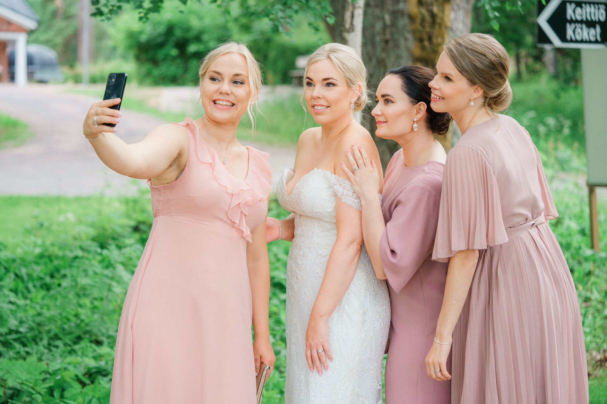 Sini&Otto, Wohls gård, hääkuvaaja Kirkkonummi