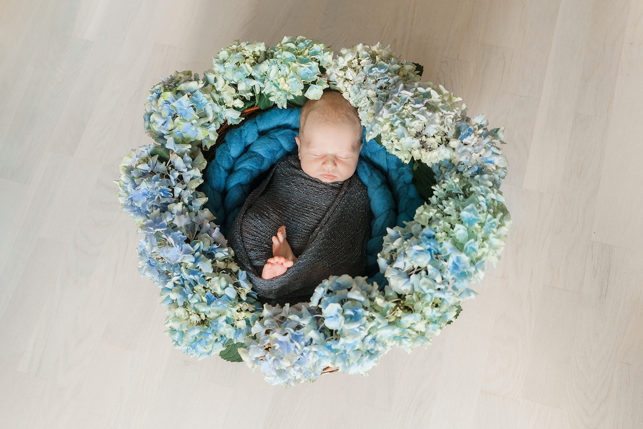 Vastasyntyneen kuvaus - vauvakuvaus Espoo | Helsinki | Vantaa