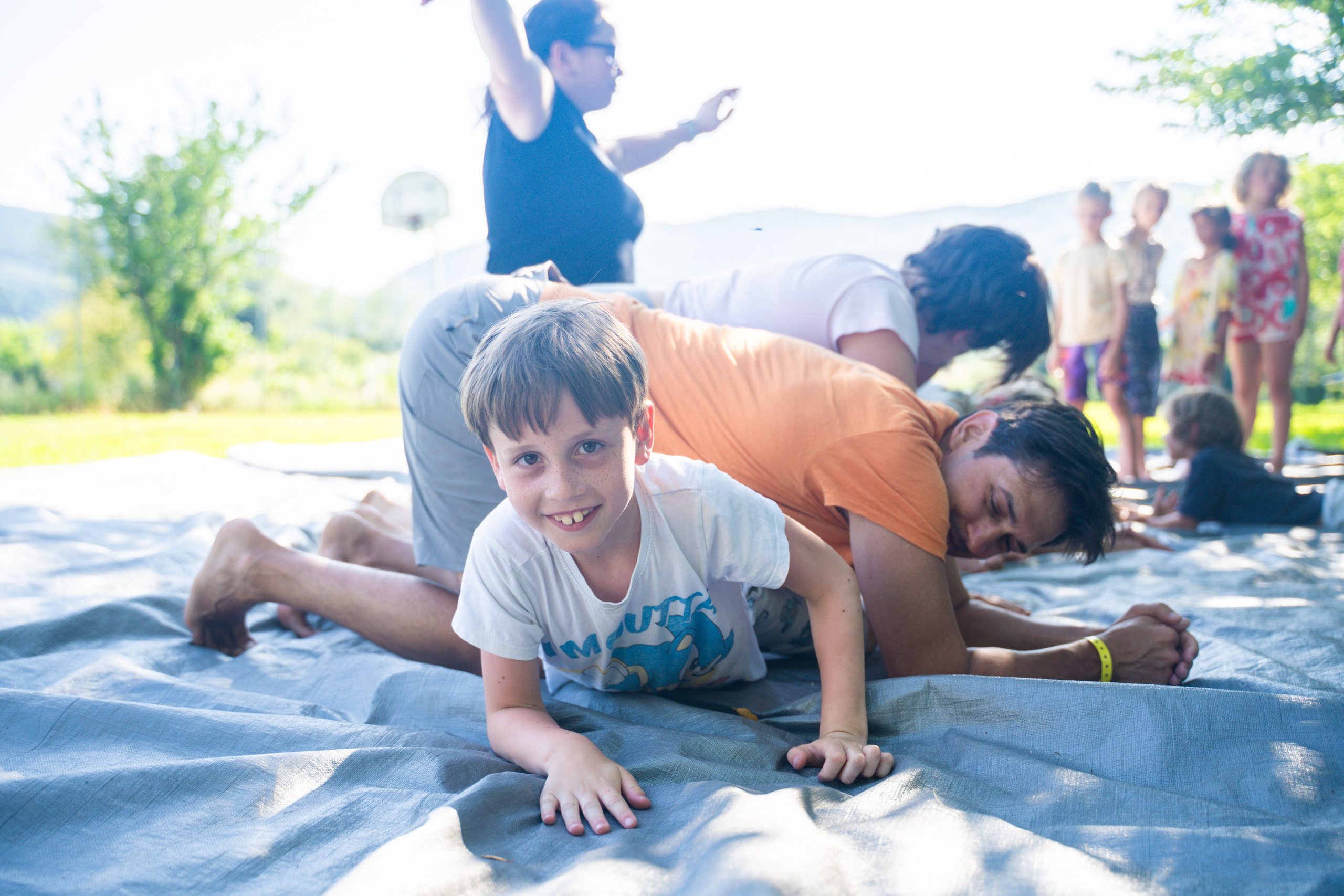 Детская игровая контактная импровизация. Семейные лагеря в Европе с Ниной Янечковой и Ириной Зиновьевой