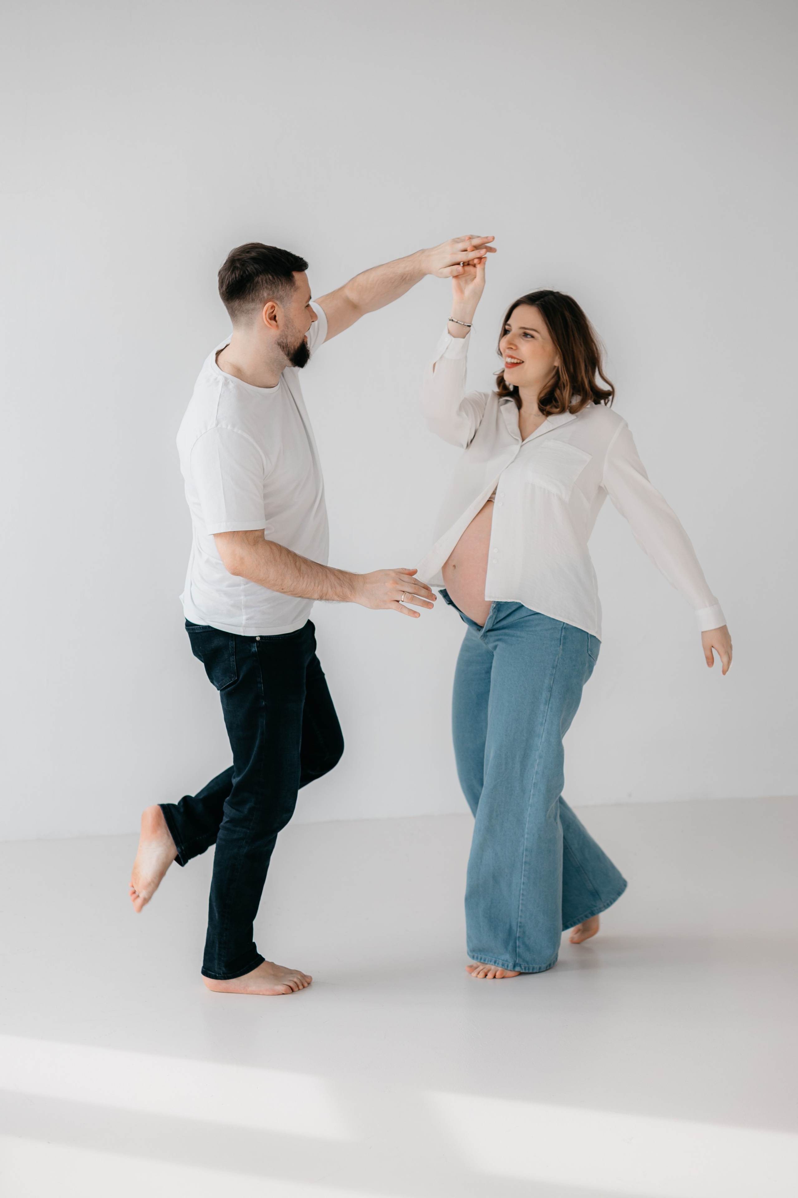 Pełna emocji fotografia sesja ciążowa lifestyle | Natalia Malinowska Fotografia | Augustów Warszawa. Natalia Malinowska Fotografia | Fotograf ślubny i rodzinny Augustów Warszawa