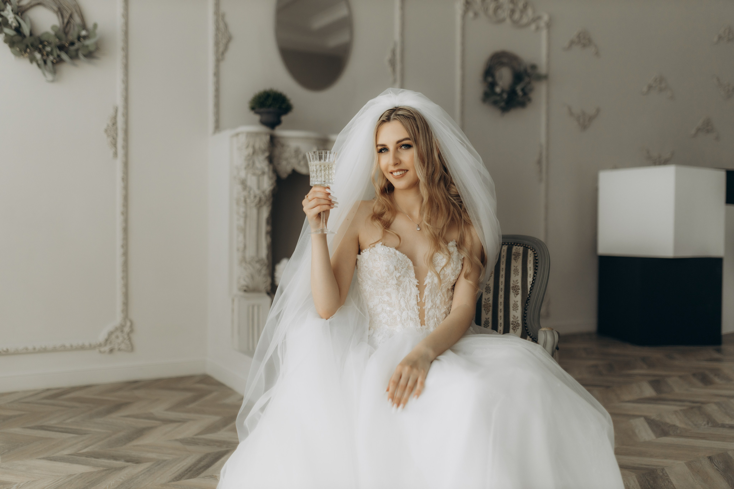 Nikolly & Constantin. Home