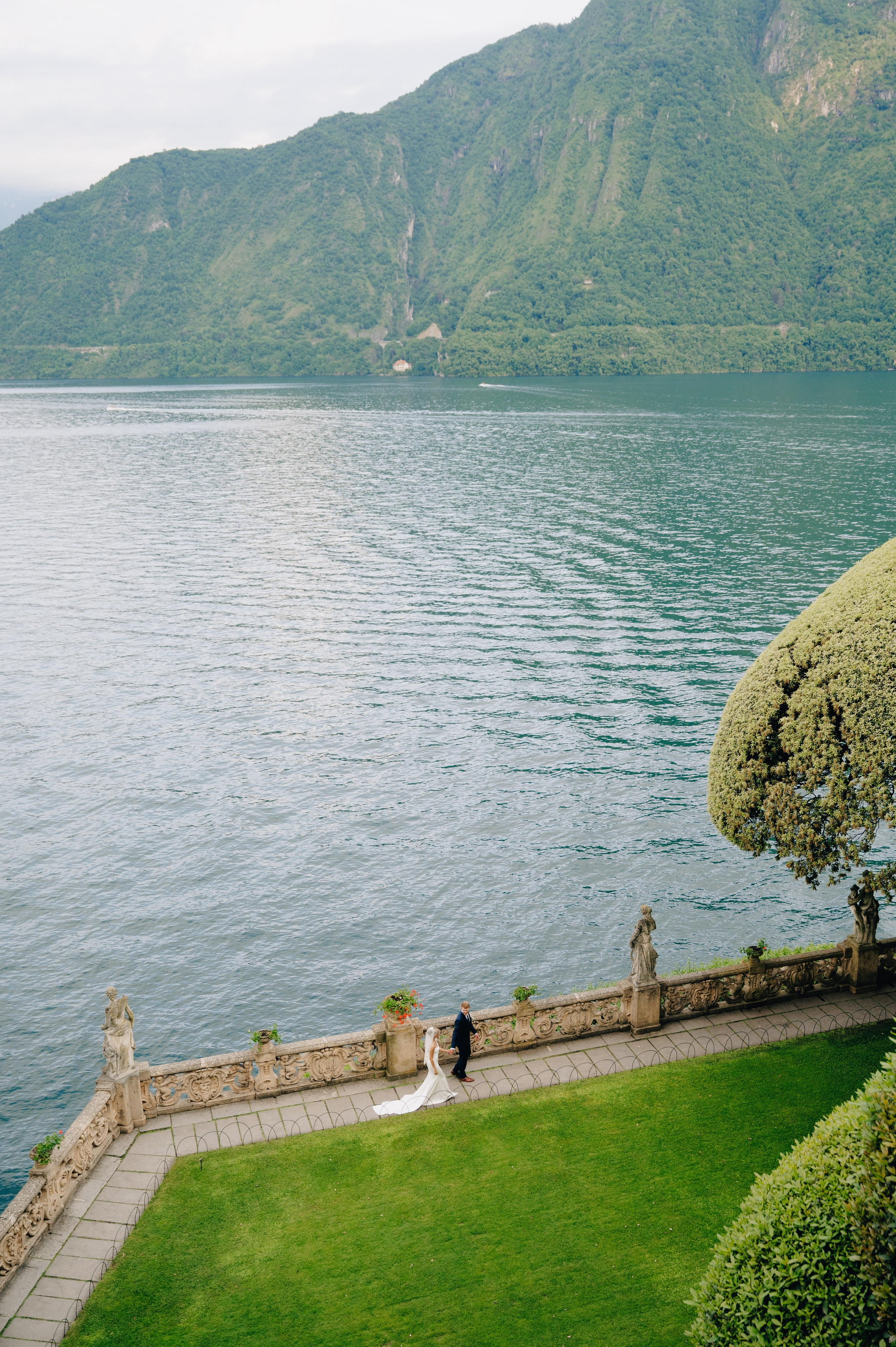 Lake Como. Lake Como Photographer — Proposal | Wedding | Elopement