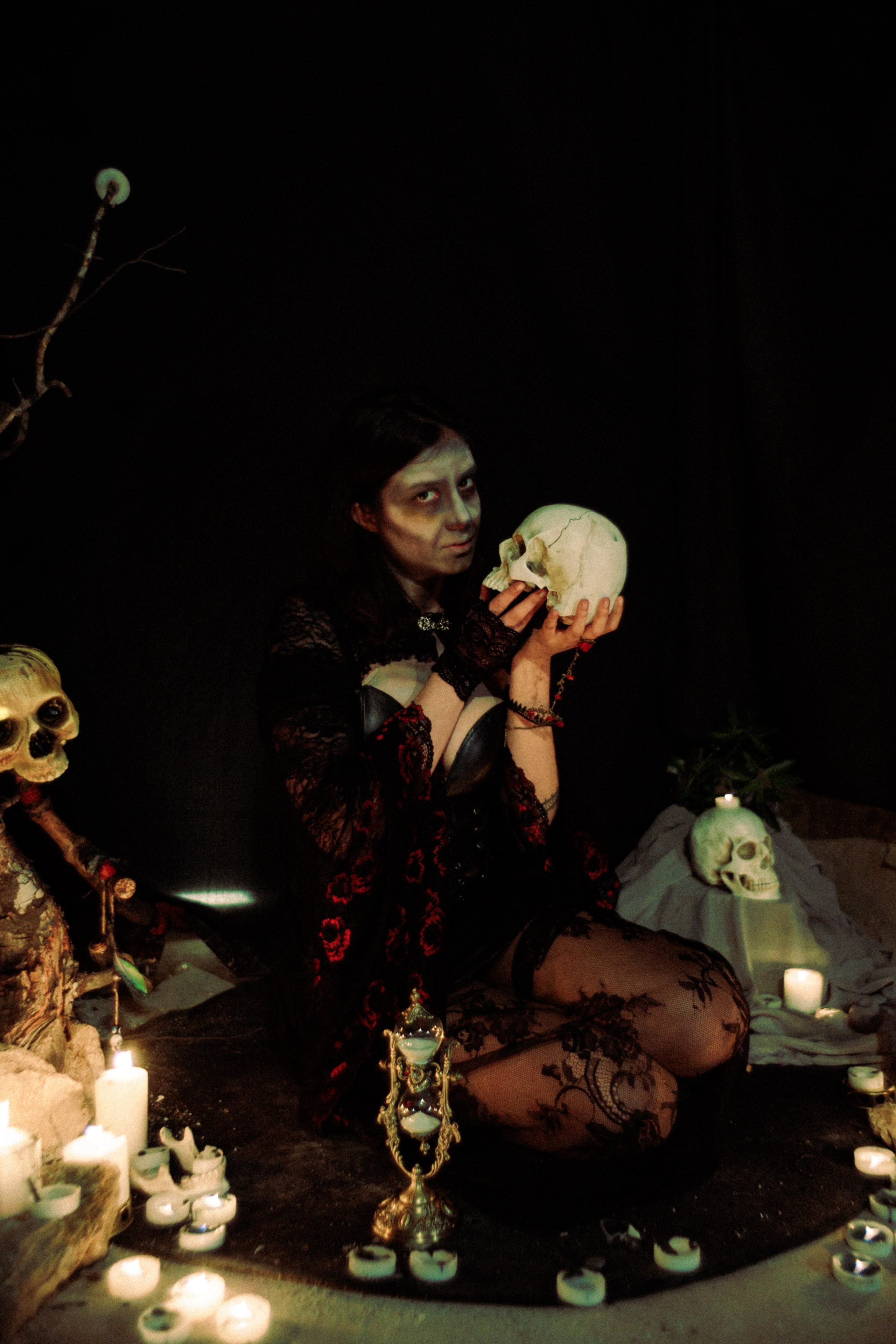 “Celestial Oddity” Clip Photoshoot. Photographer in Greece Kristina