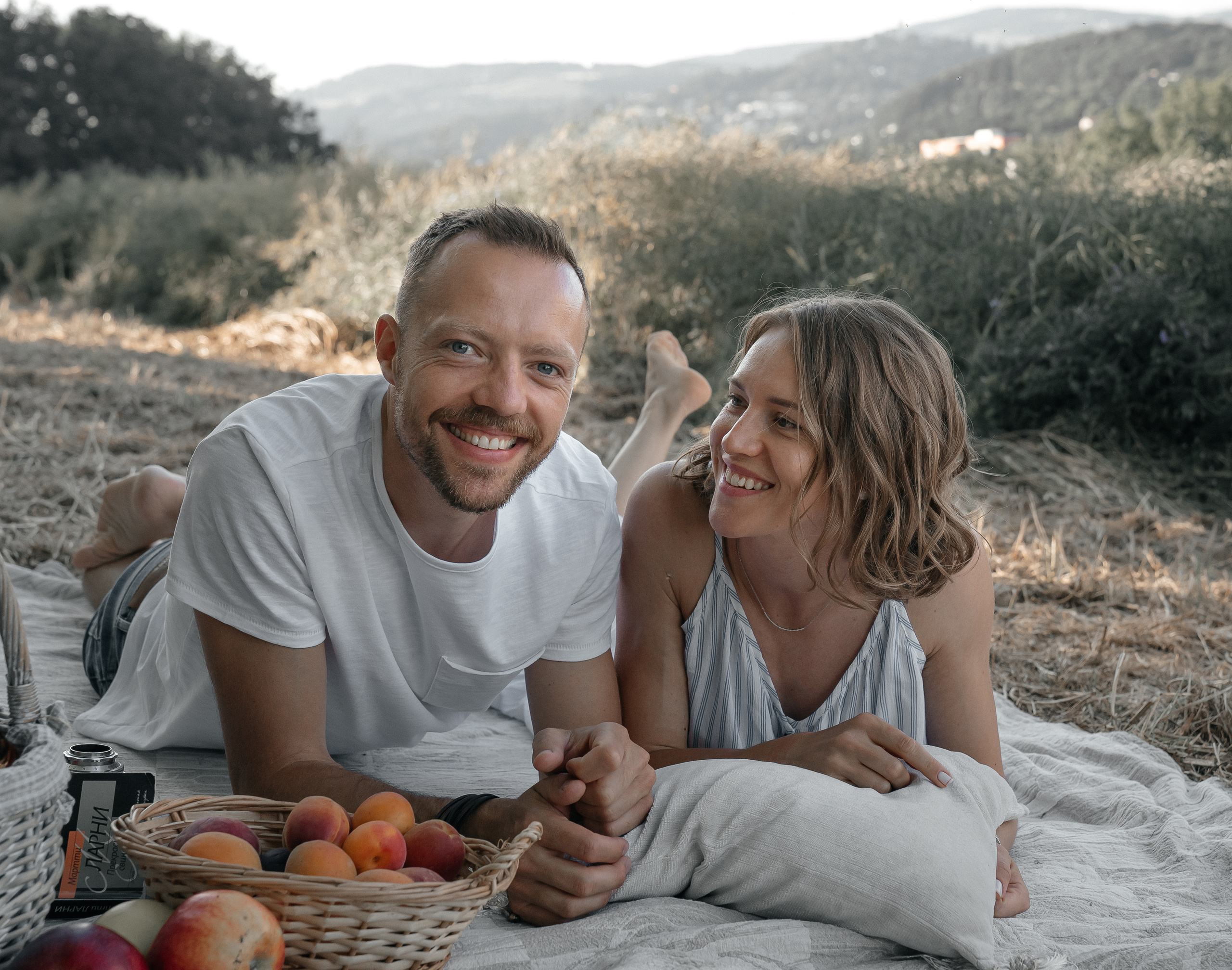 Anja und Jeff. Hallo, ich bin Nadya - Fotografin aus Linz, Oberösterreich