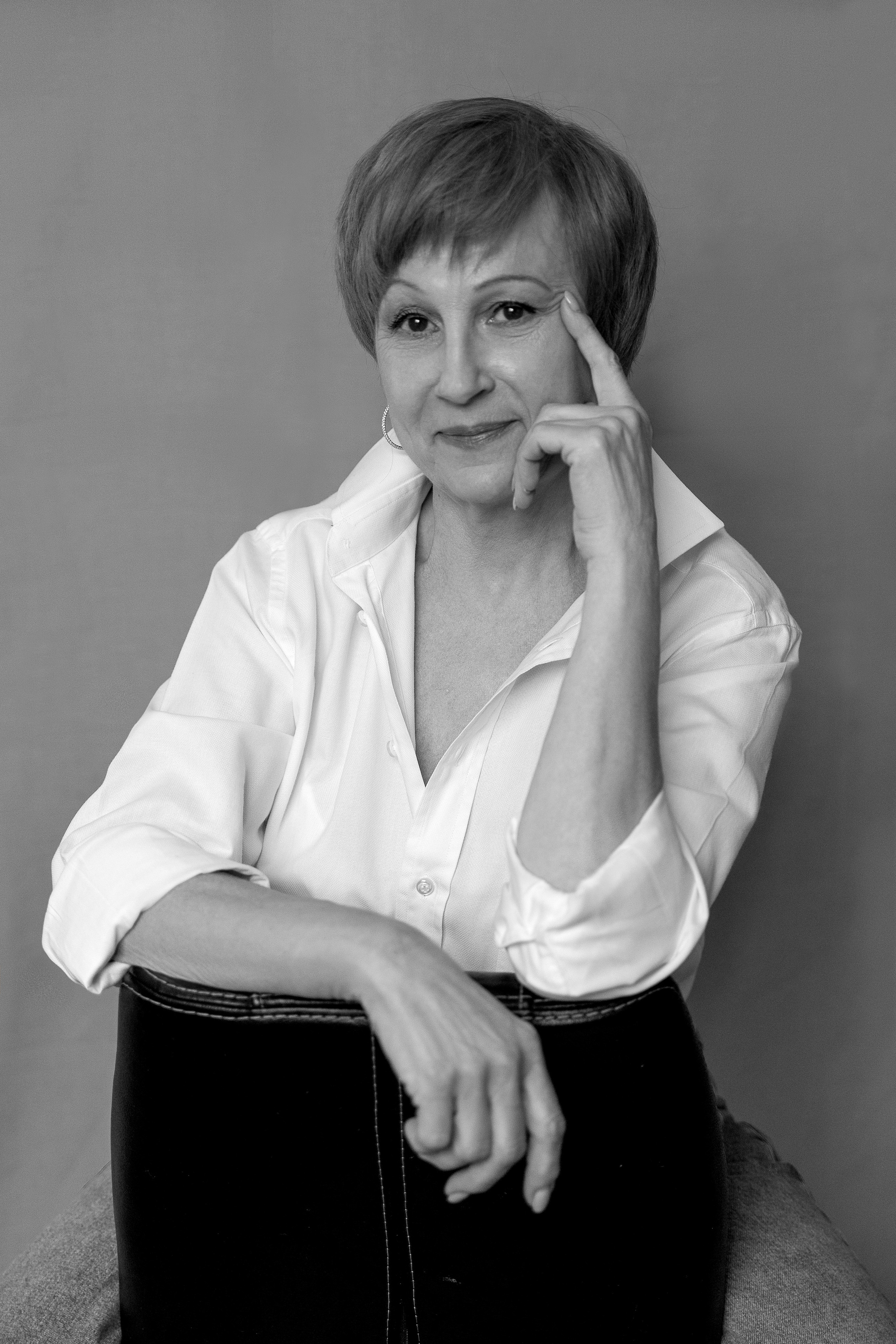 Frauen Porträt. Hallo, ich bin Nadya - Fotografin aus Linz, Oberösterreich