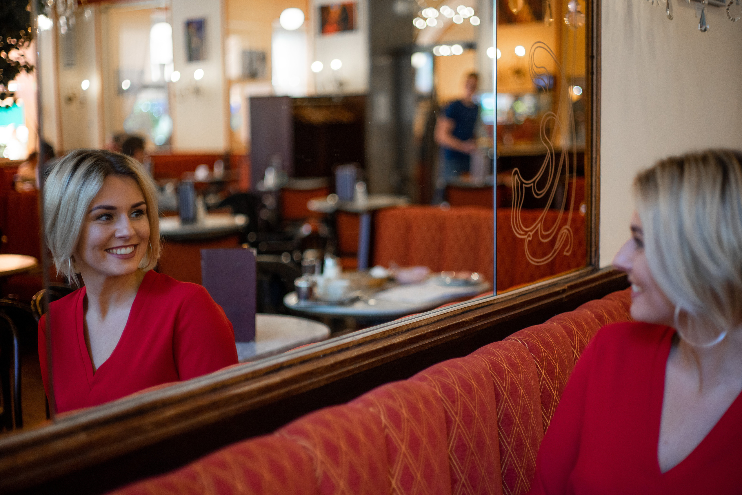 Frauen Porträt. Hallo, ich bin Nadya - Fotografin aus Linz, Oberösterreich