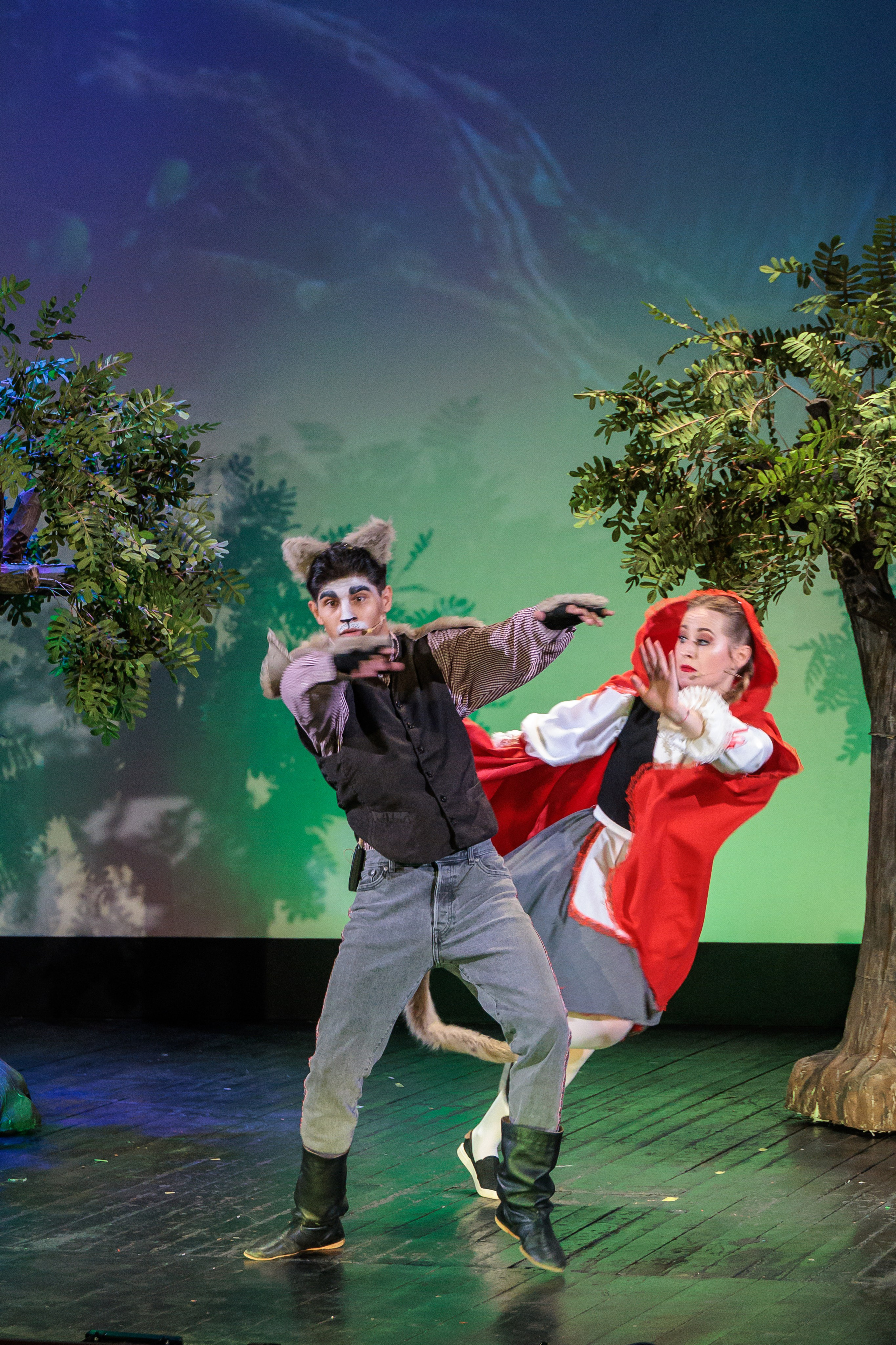 Povestea Scufita Rosie. Clounella. ✔️ Servicii foto si video in Chisinau Moldova - Cinematic.md