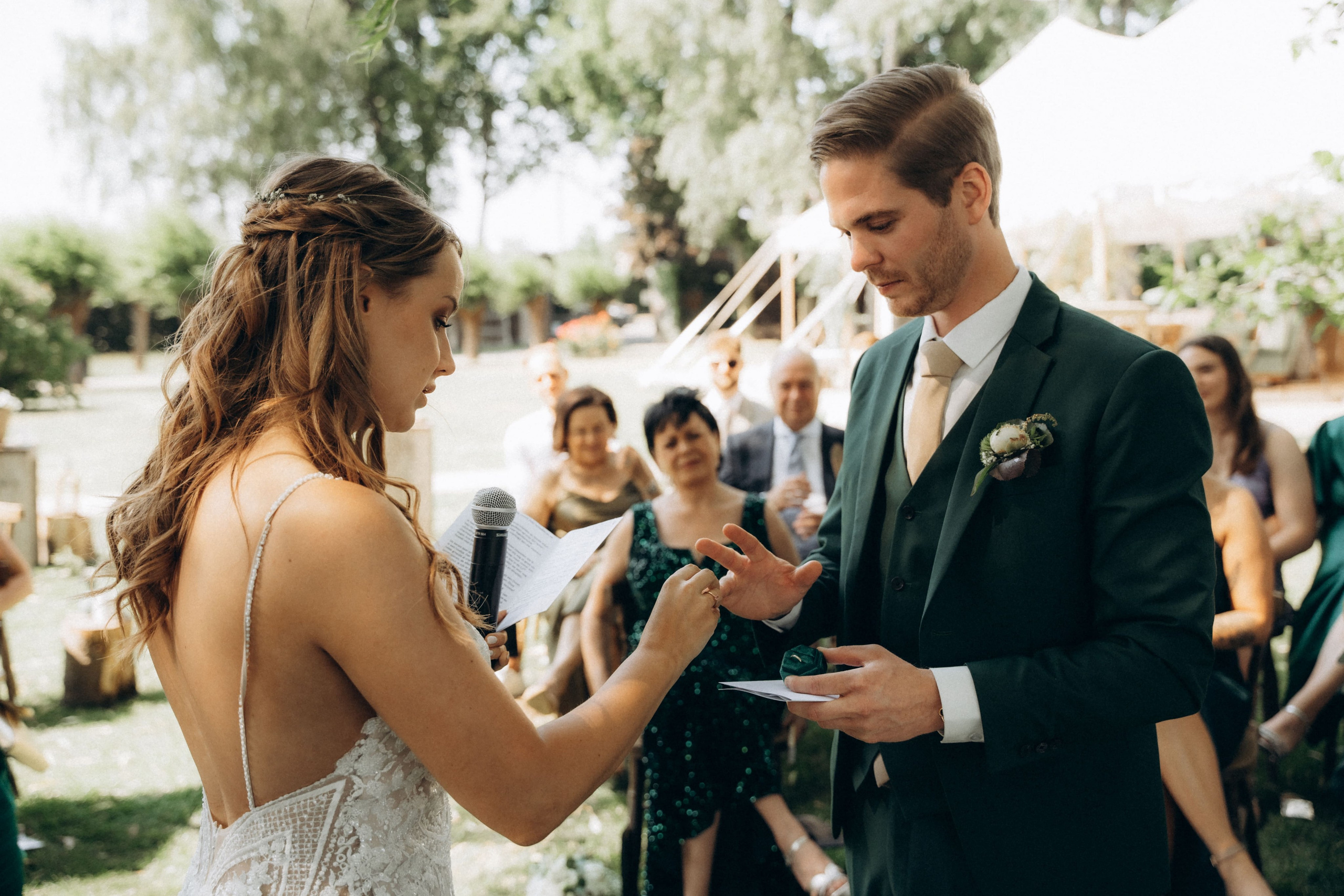 Wedding in Belgie. Little Birdie – Jouw familie- en huwelijksfotograaf in België en daarbuiten