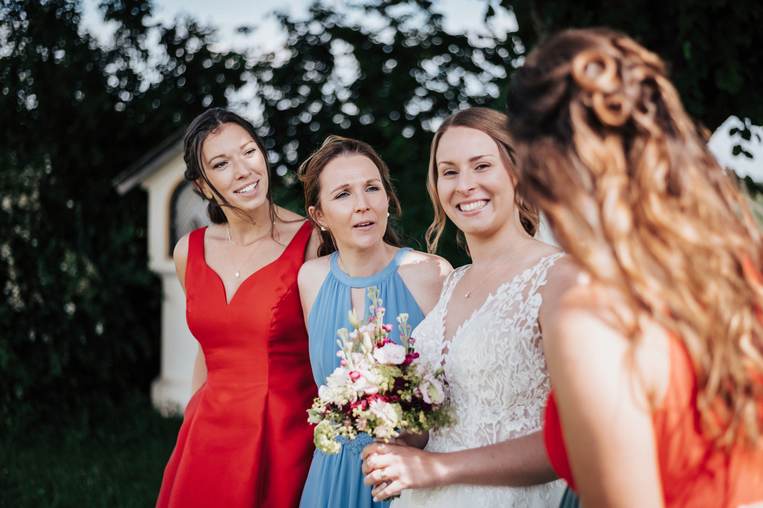 Ich bin Max, Designer, Art & Hochzeitsfotograf aus Germaringen