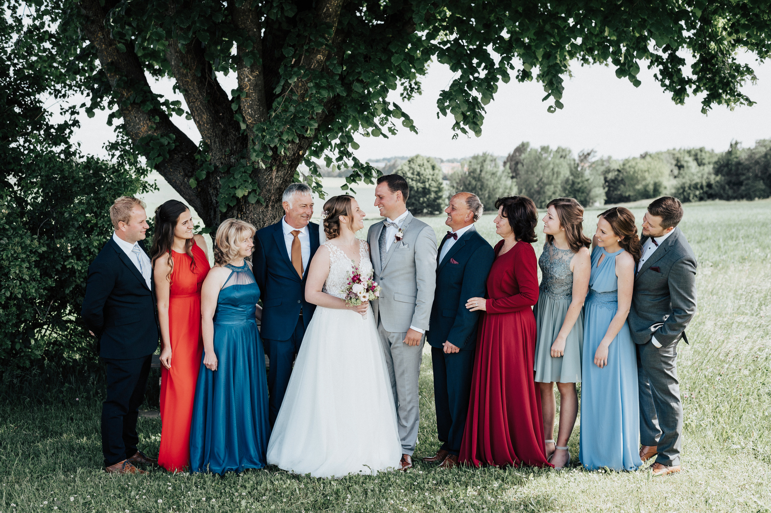 Ich bin Max, Designer, Art & Hochzeitsfotograf aus Germaringen