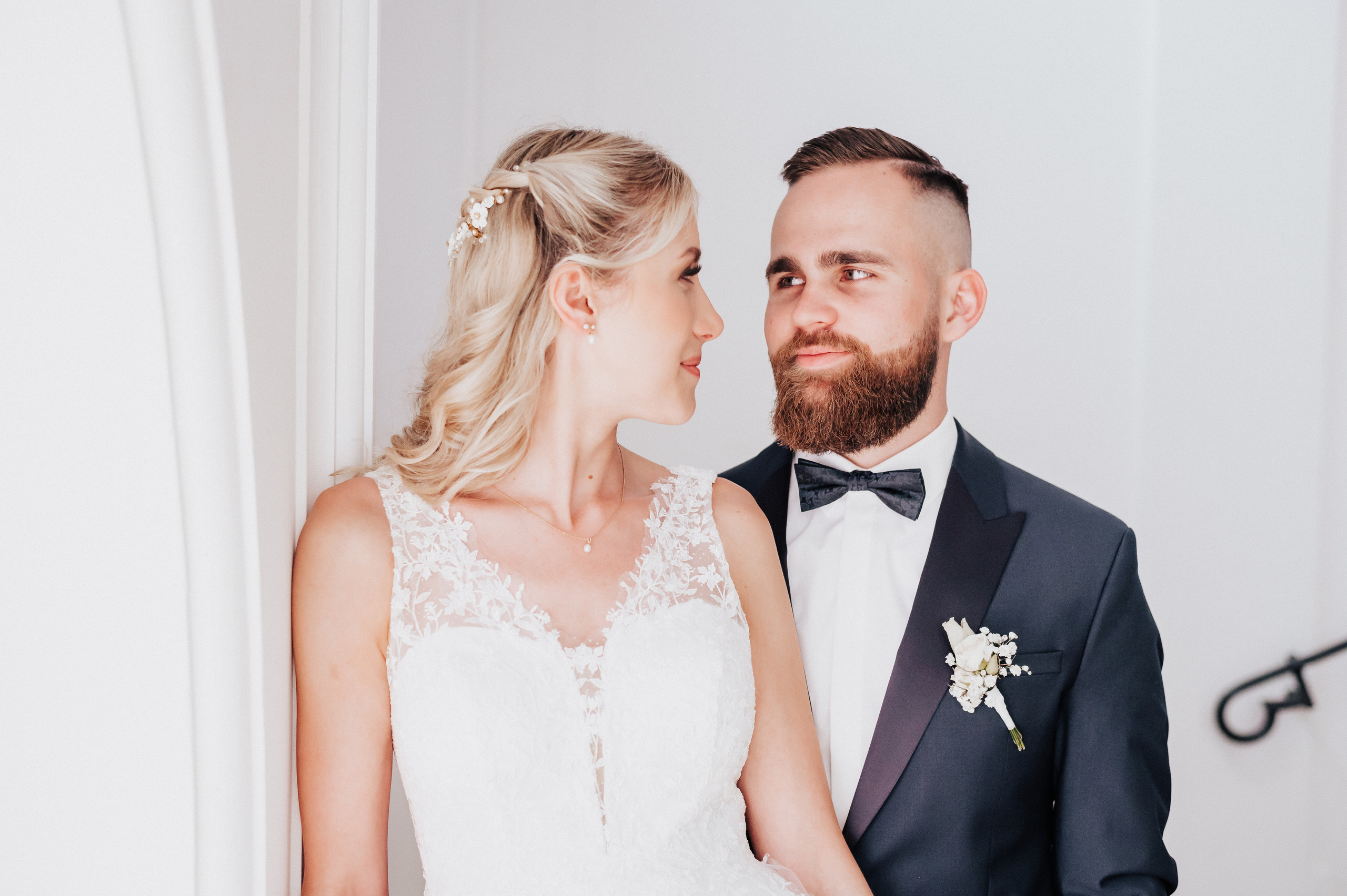 Ich bin Max, Designer, Art & Hochzeitsfotograf aus Germaringen