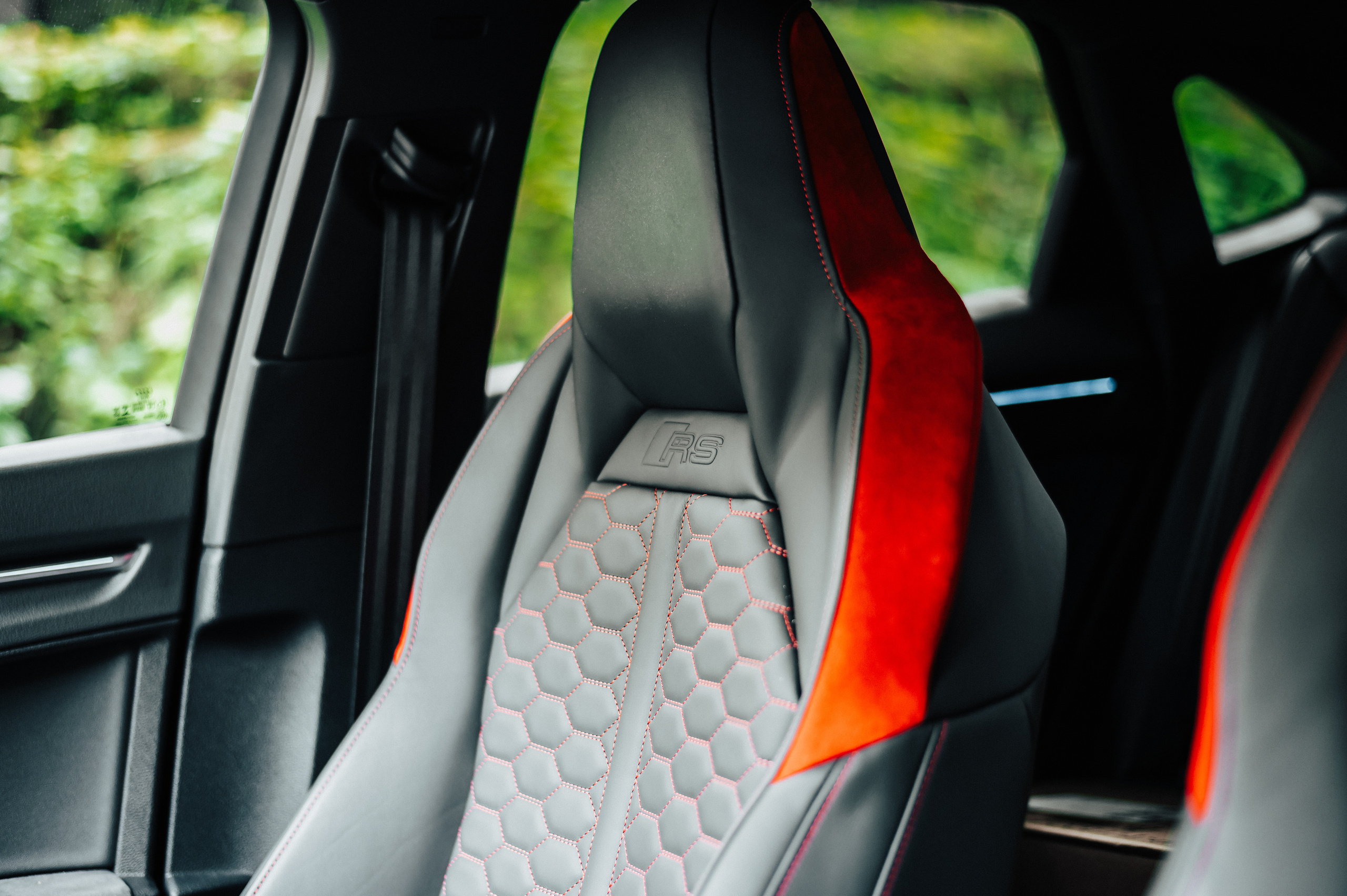 Audi RS Q3. Ich bin Max, Designer, Art & Hochzeitsfotograf aus Germaringen