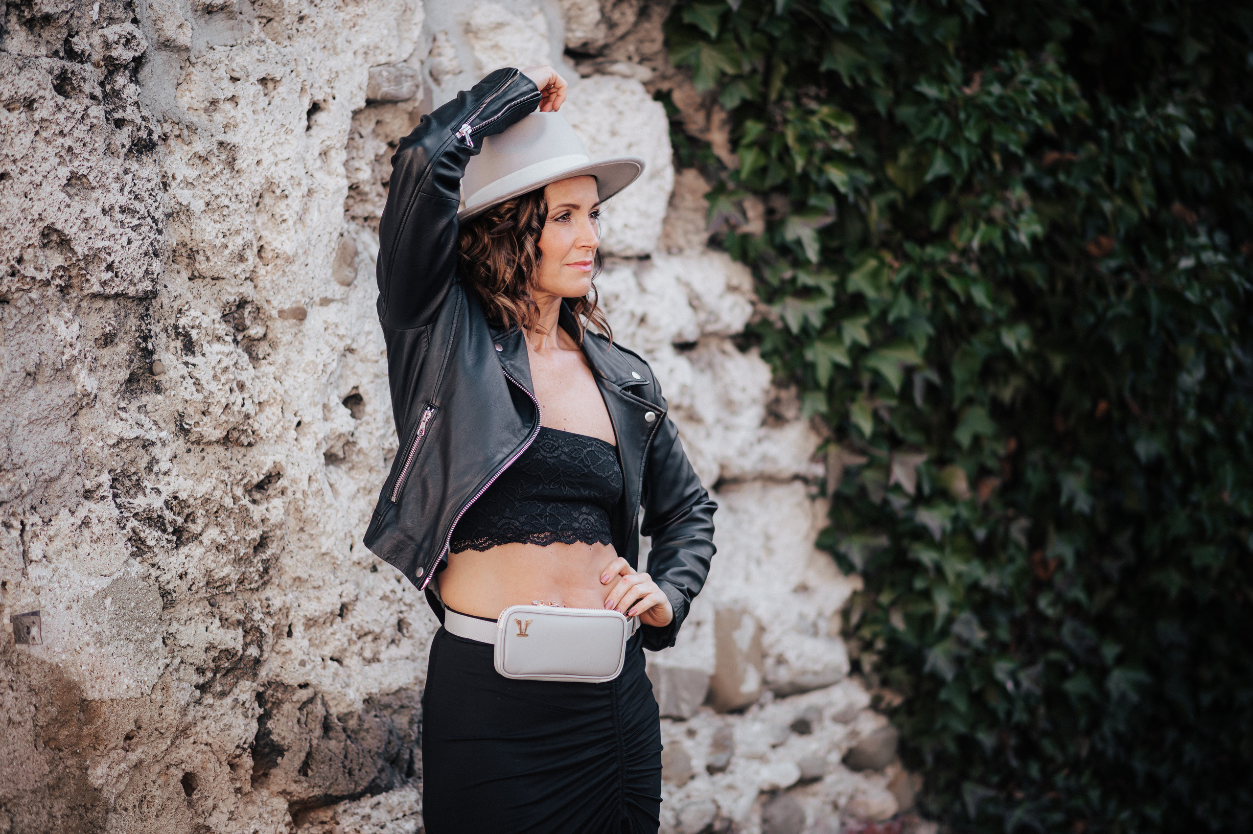 Ich bin Max, Designer, Art & Hochzeitsfotograf aus Germaringen