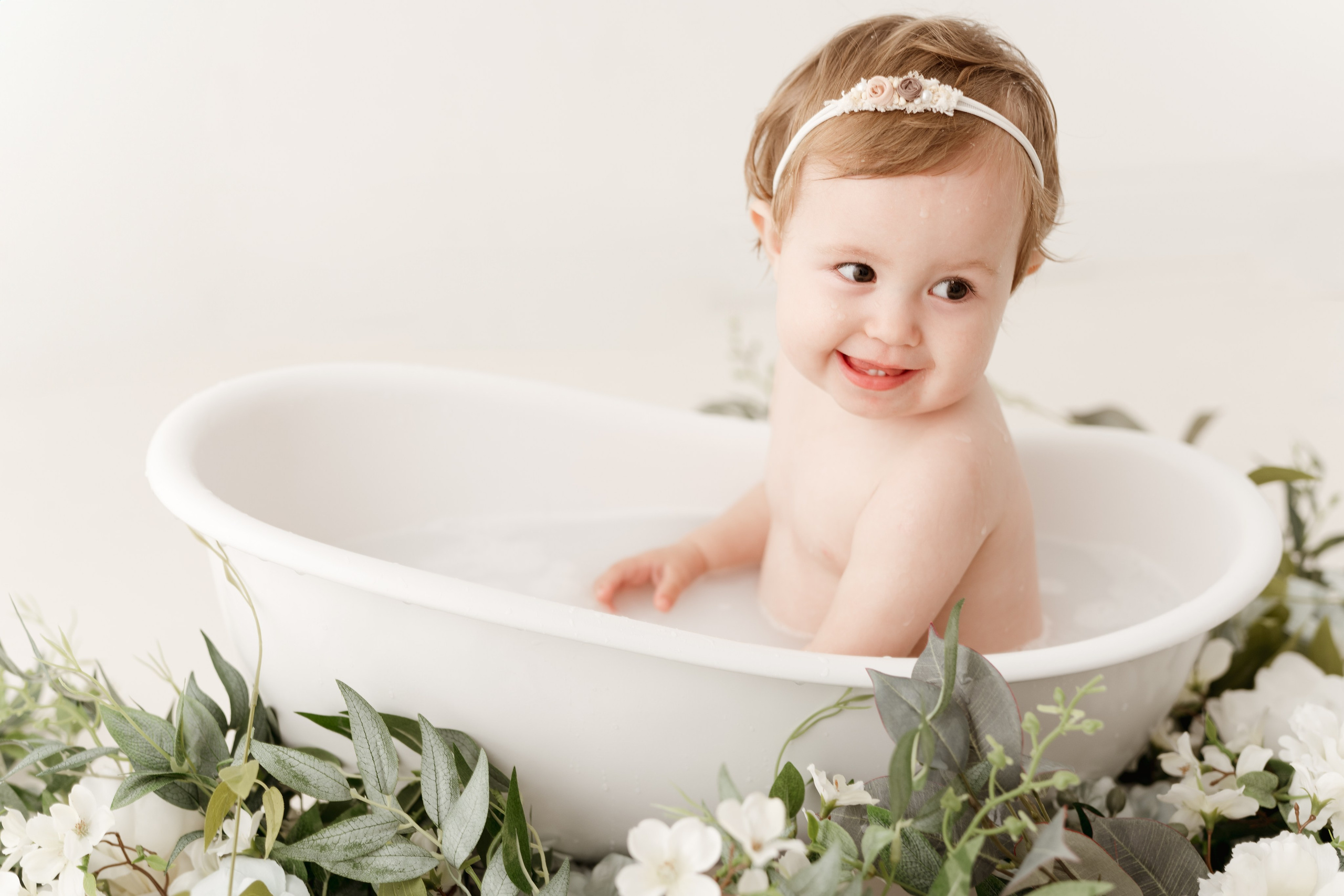 Sesja roczkowa Alicji. Fotograf Łódź - sesja ciążowa, noworodkowa, dziecięca. Studio w Łodzi