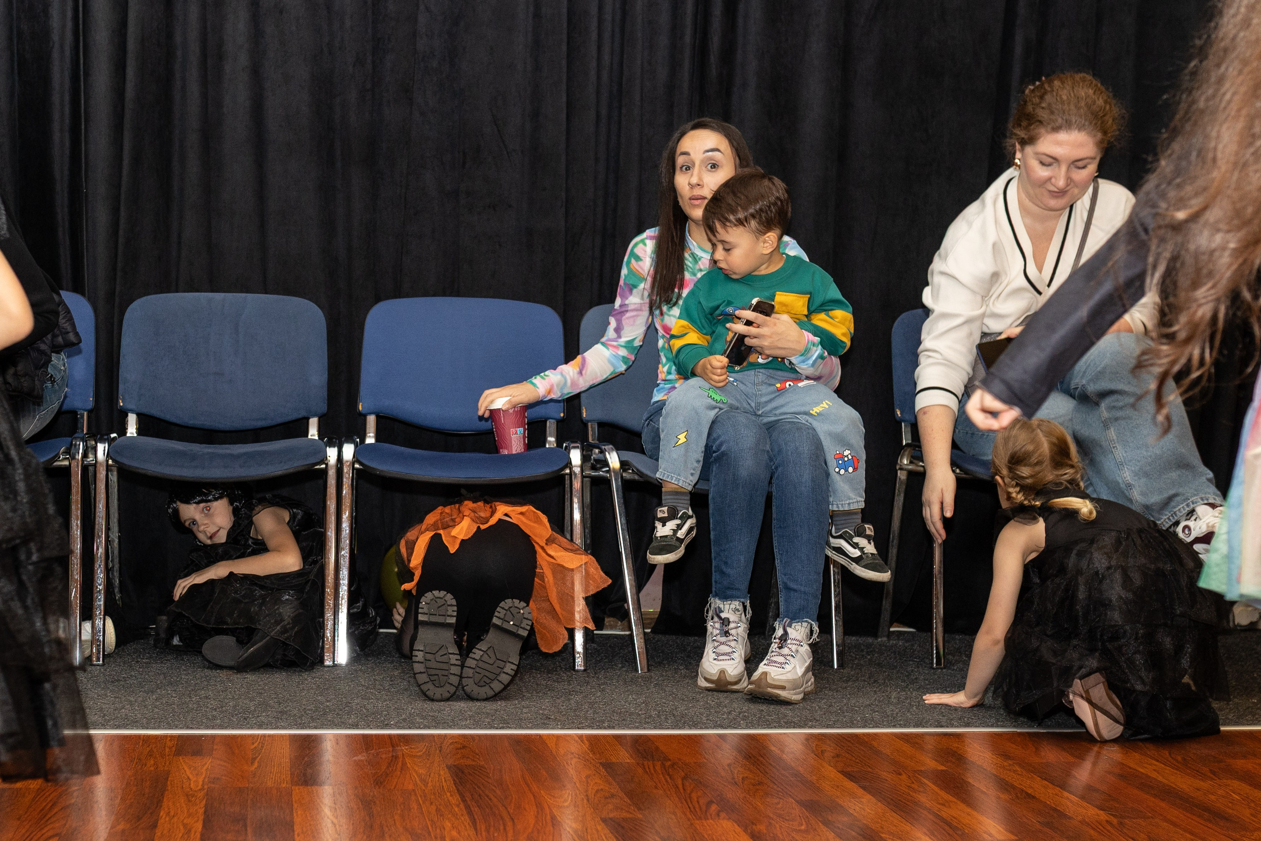 Leo dance studio Helloween 2025. Семейный и детский фотограф в Варшаве Мила Бобровская