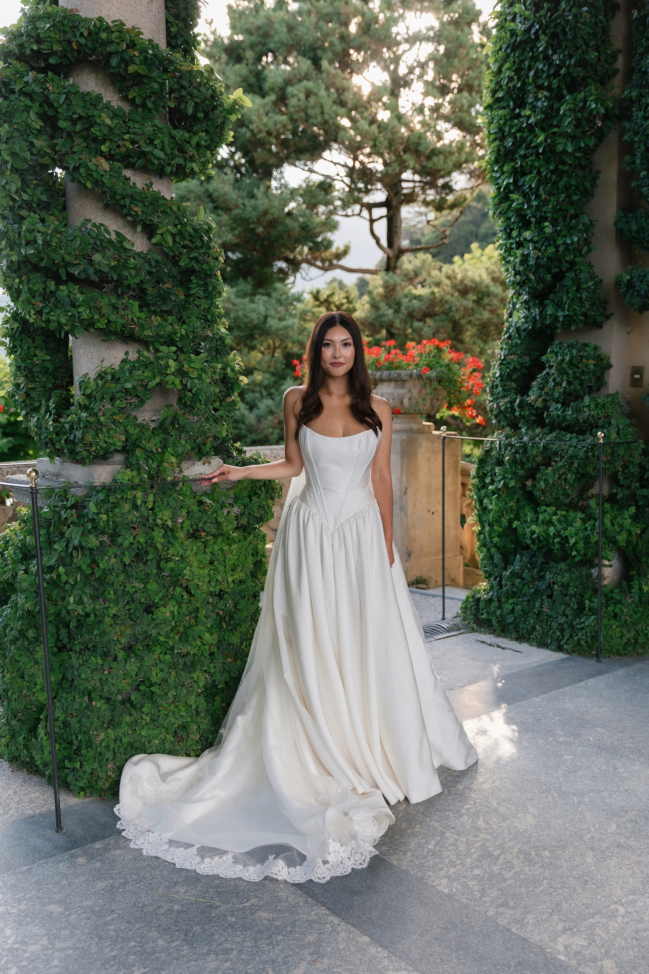 Lily & Zach, Villa del Balbianello. Photographer in Italy Anna Linnik