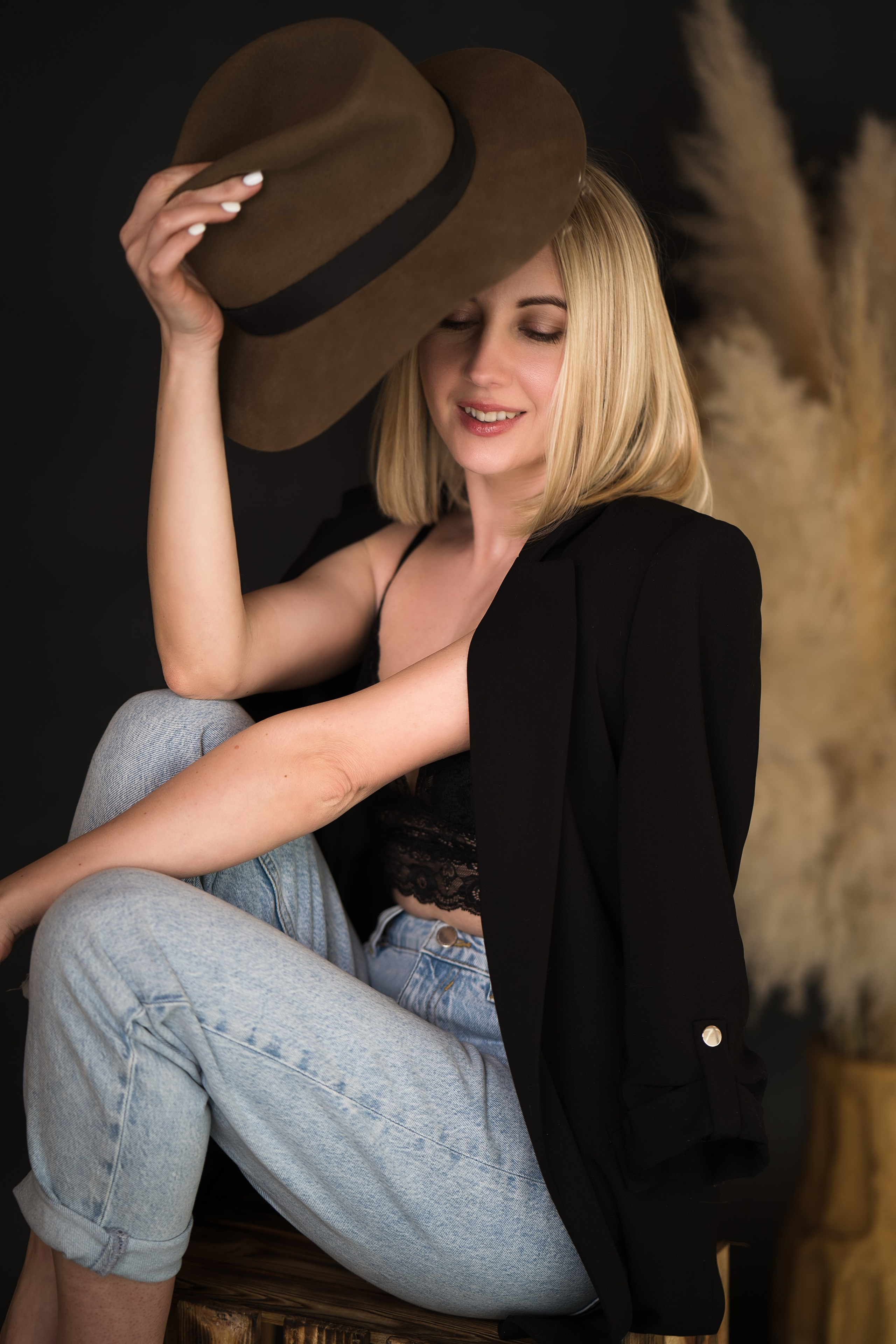 Cozy studio portrait. Family, Lifestyle and Portrait photograher in Trier, Germany