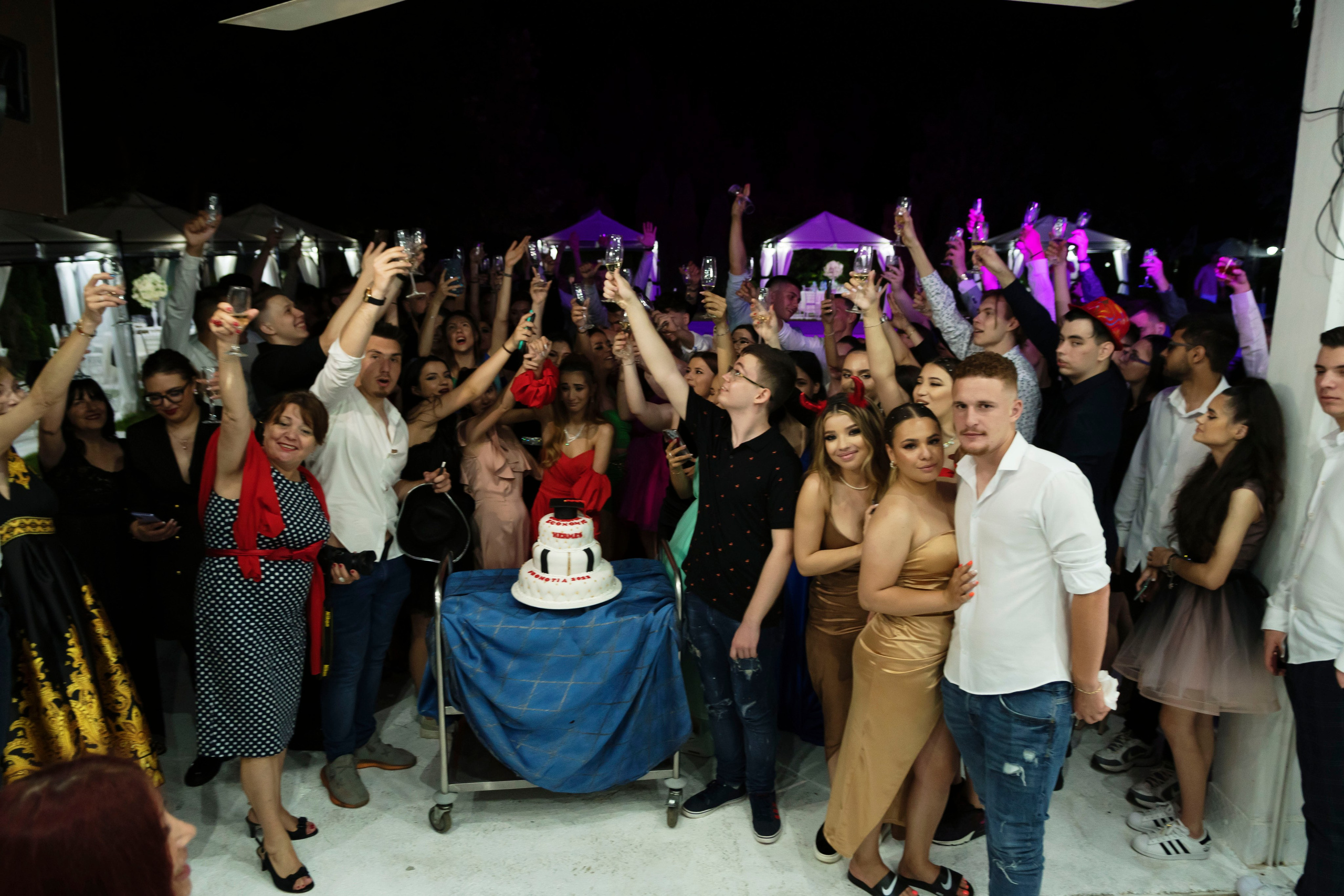Bal Absolvire Liceul Hermes - Portofino Pool. MDimaFotoStudio. Fotograf de nuntă, evenimente private și de familie