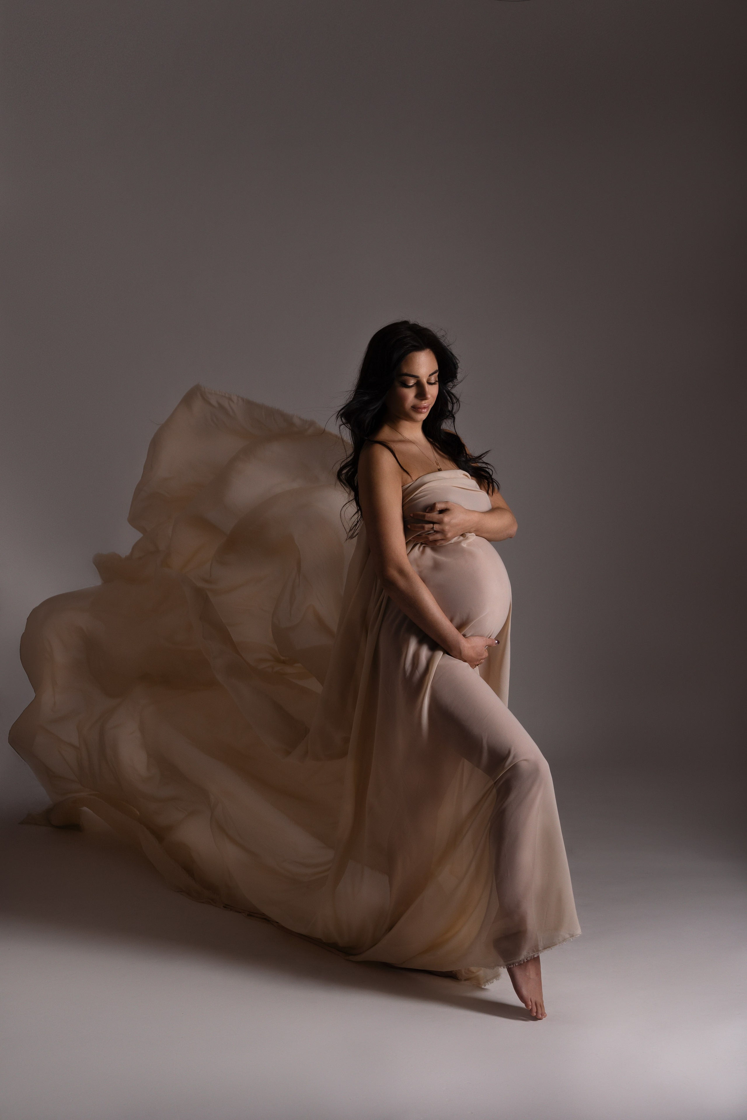 Sesja ciążowa w wyjątkowym wydaniu. Fotografia ciążowa w Łodzi.